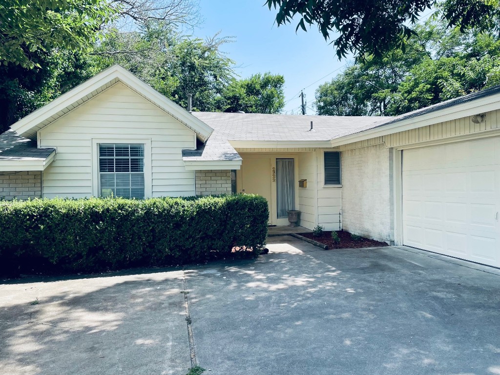 2222 Greenbrier Drive Irving TX 75060