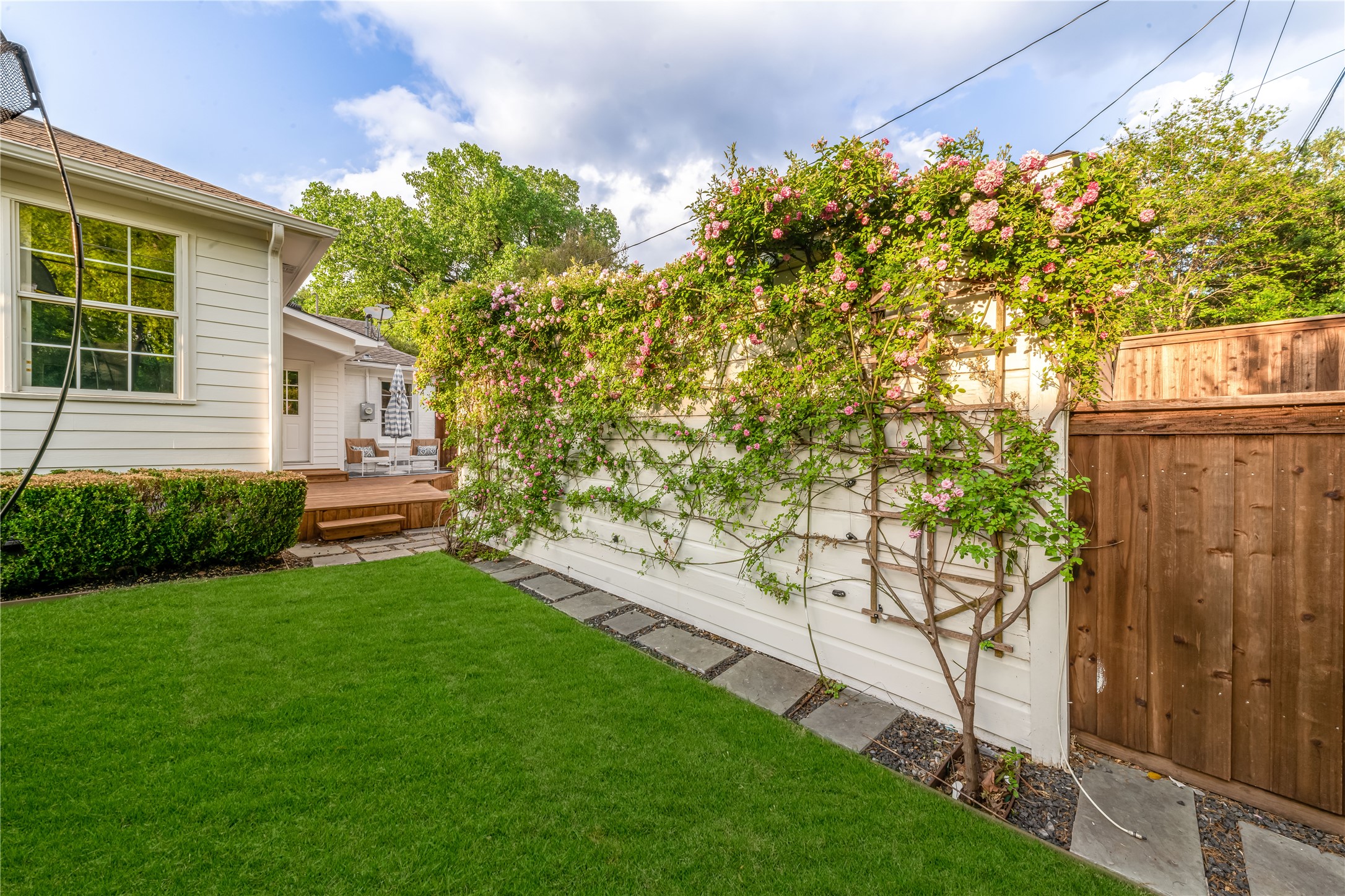 5416 Druid Lane Dallas TX 75209
