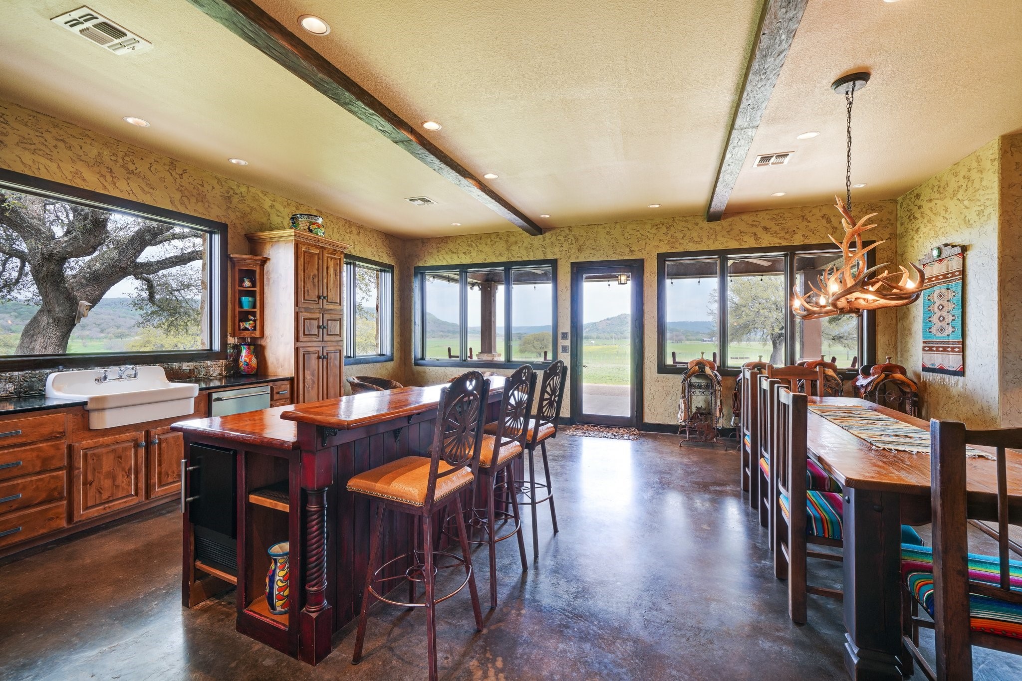 1084 Beddo Mountain Santo TX 76472