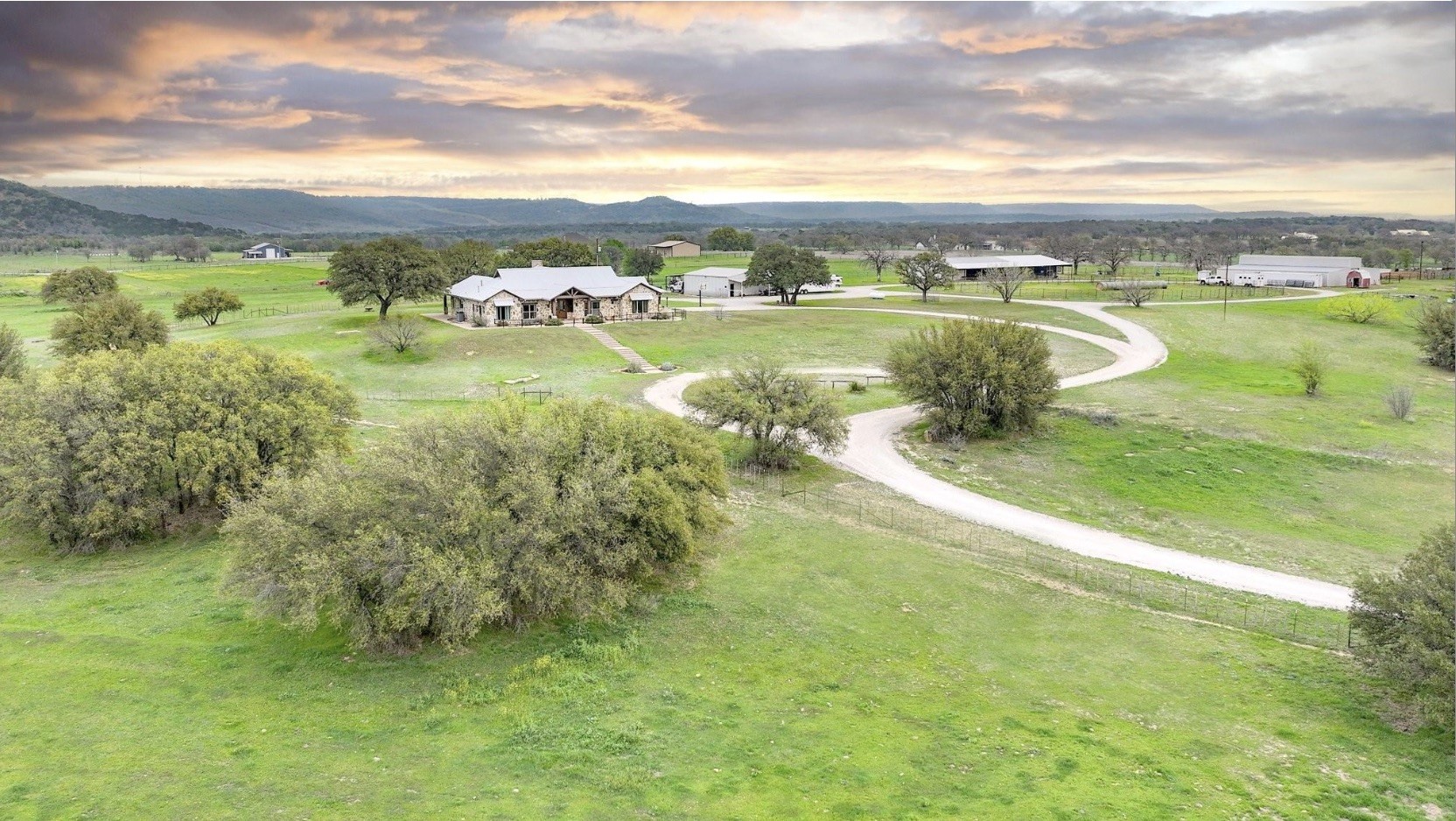 1084 Beddo Mountain Santo TX 76472