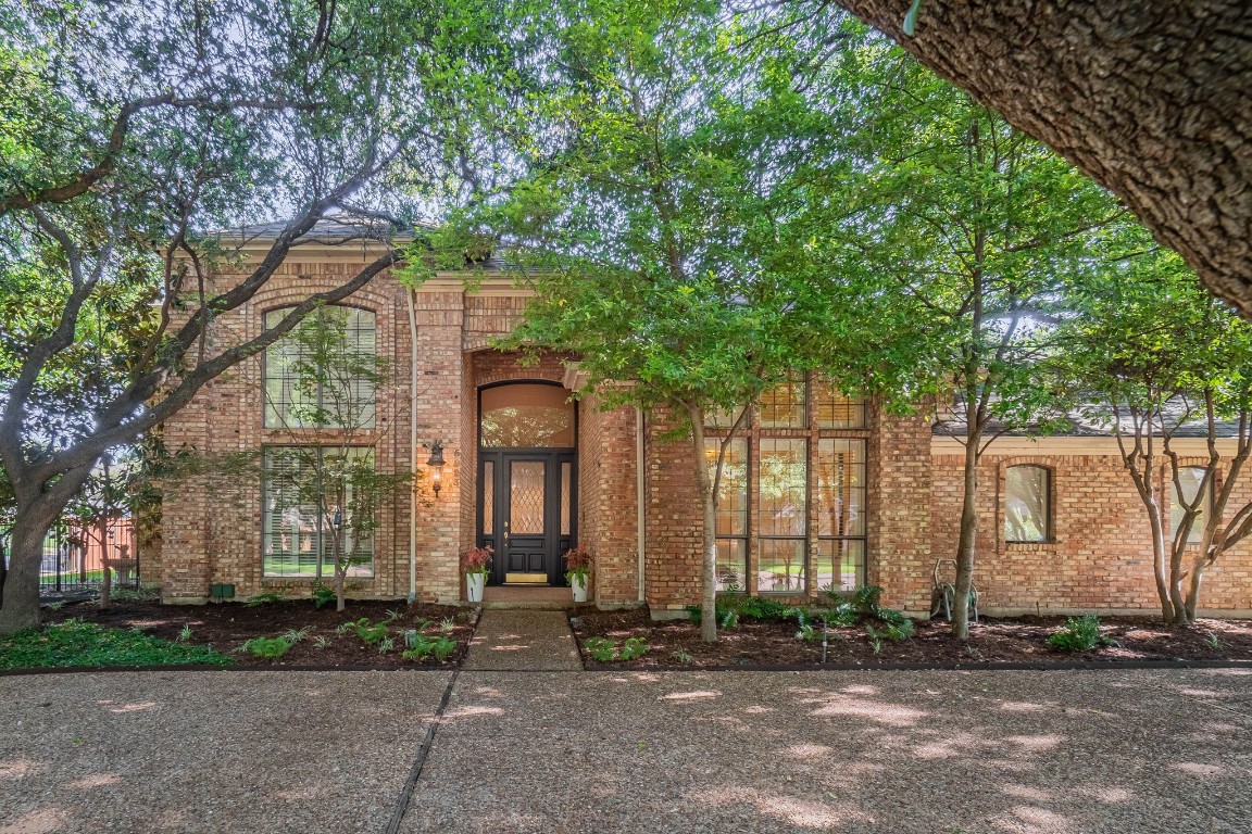 5823 Flintshire Lane Dallas TX 75252