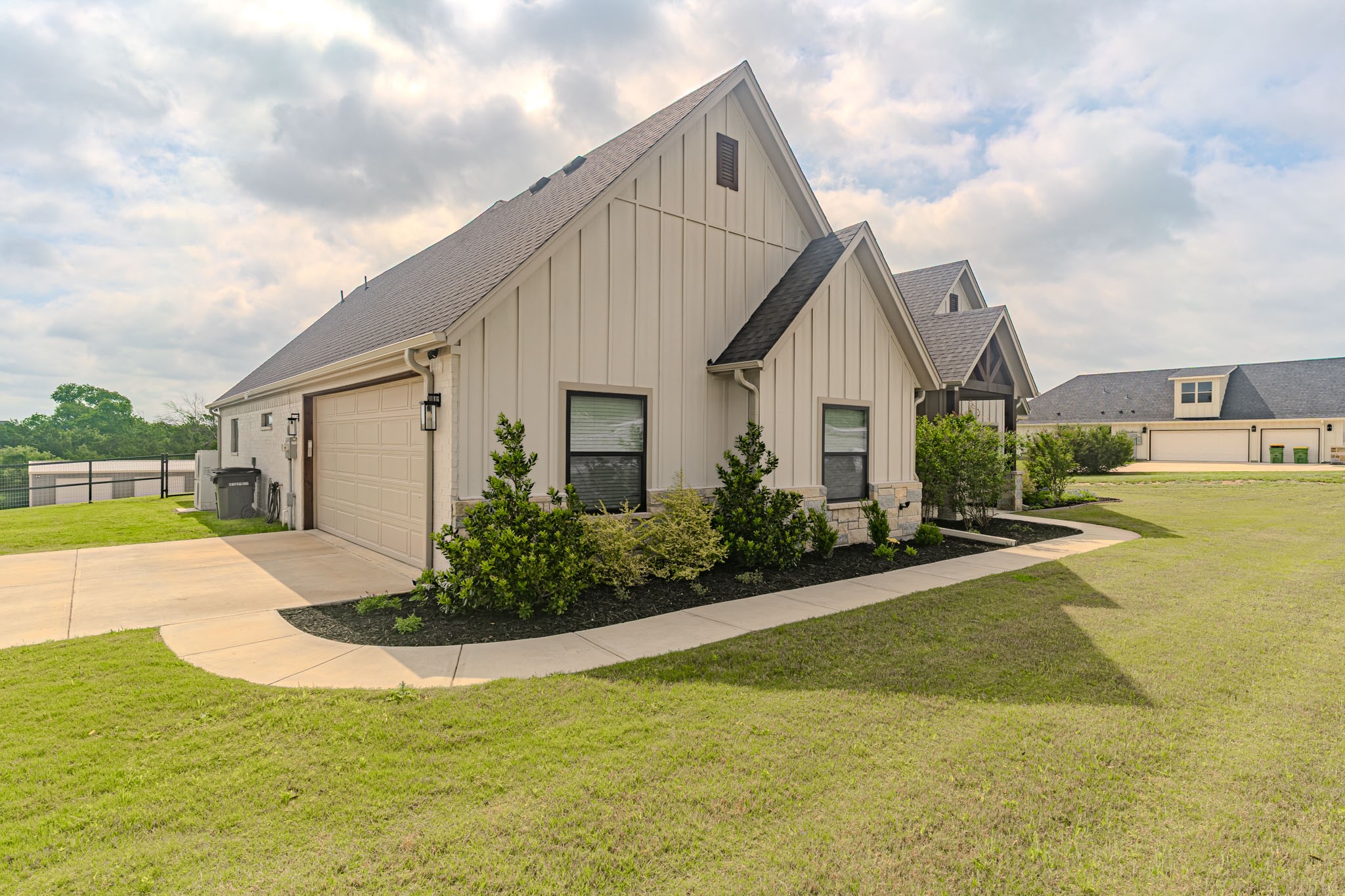 2120 Shady Grove Road Weatherford TX 76088