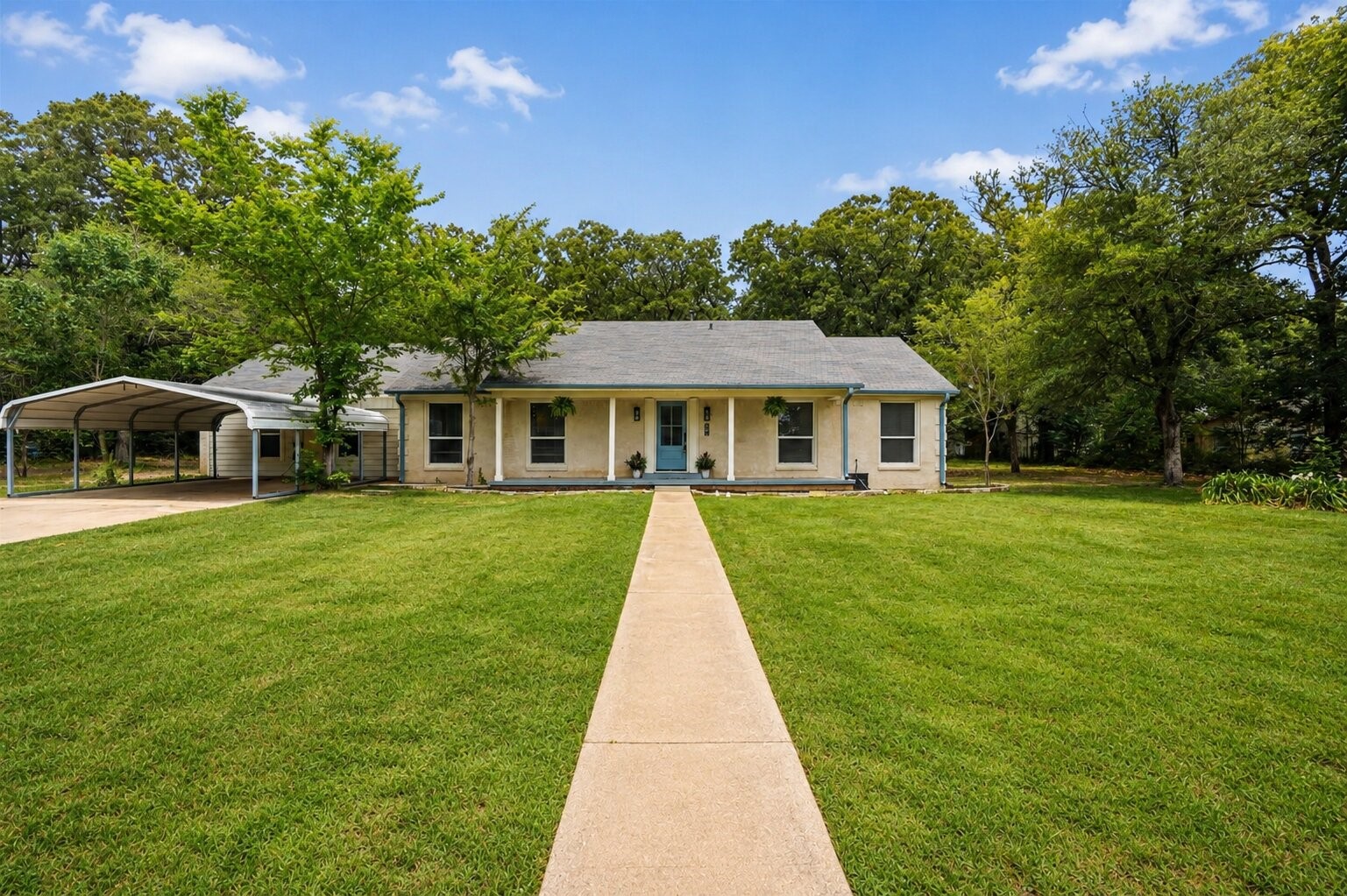 213 N Oaks Drive Grand Saline TX 75140