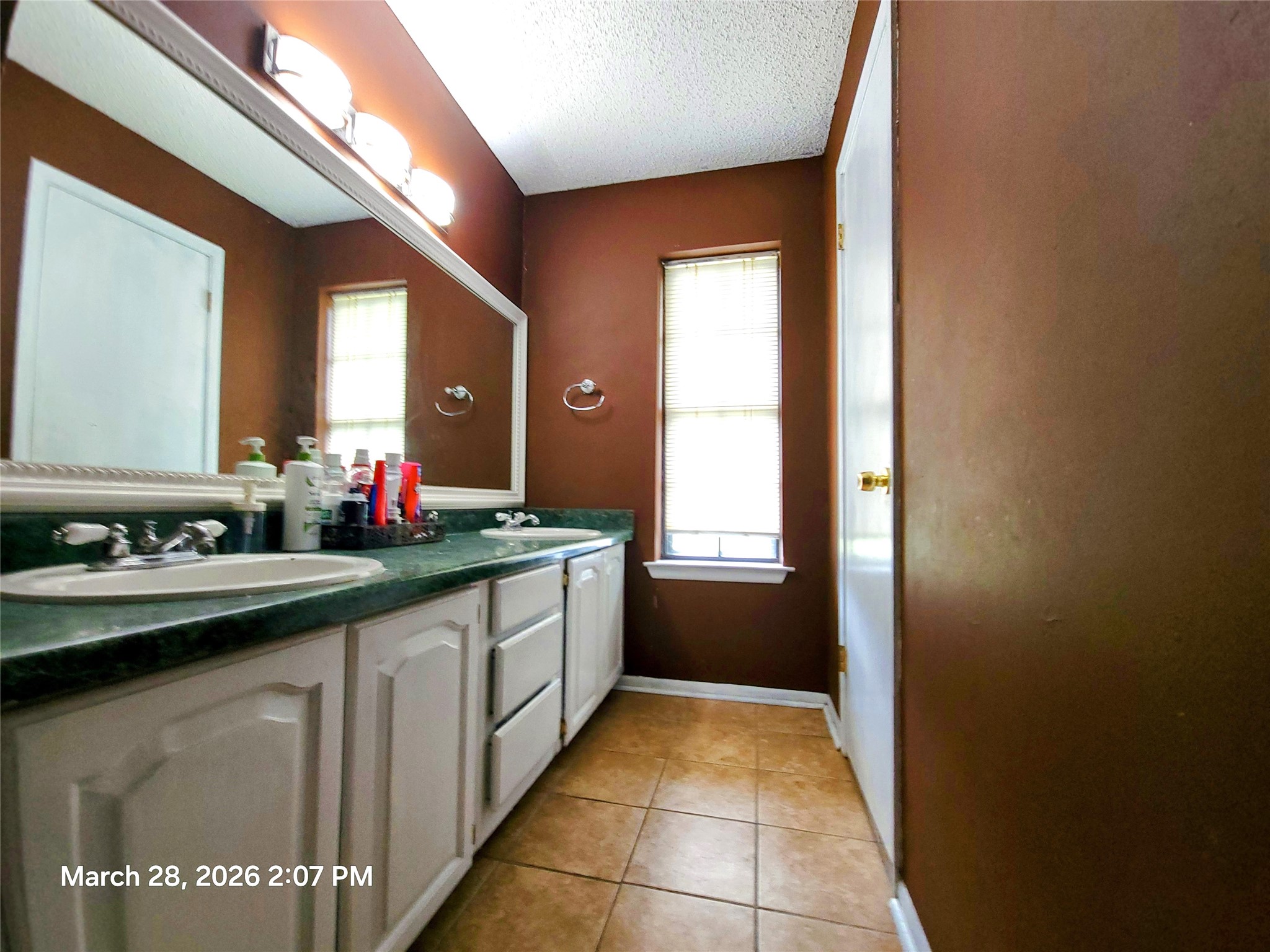 1408 Country Manor Road Fort Worth TX 76134