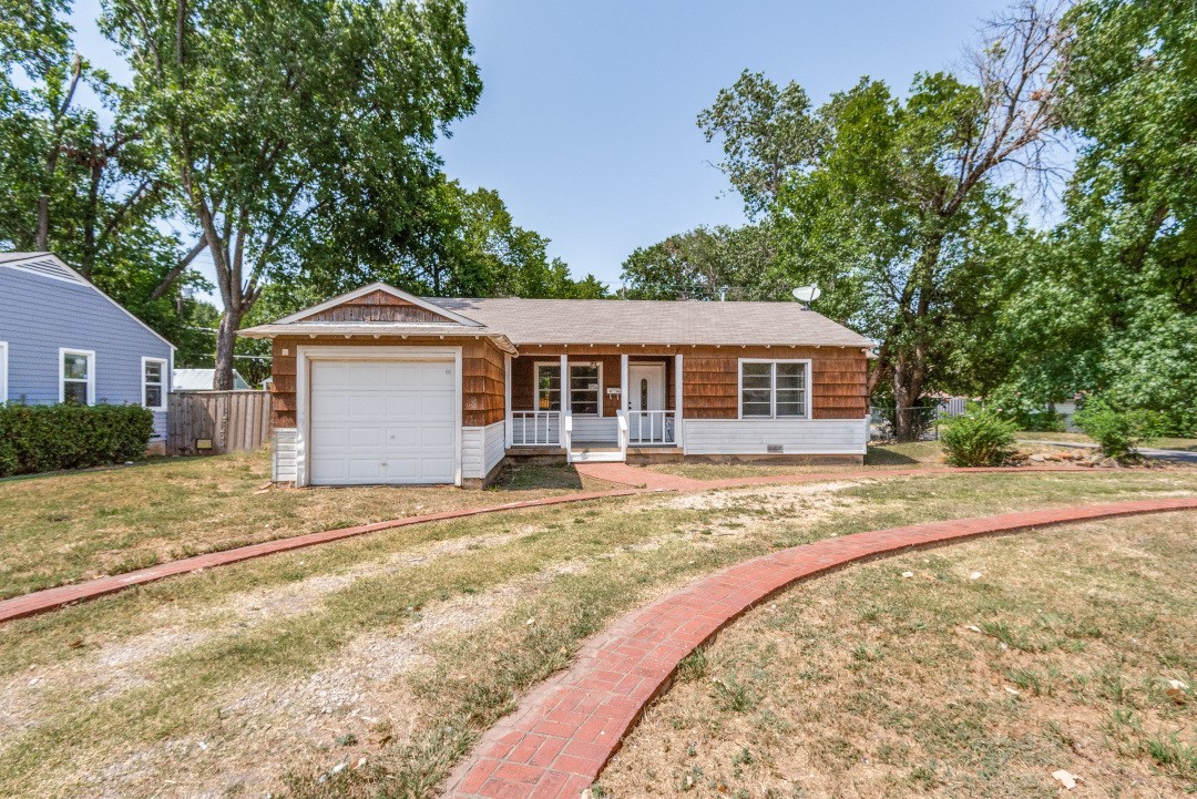 2505 Falls Drive Dallas TX 75211