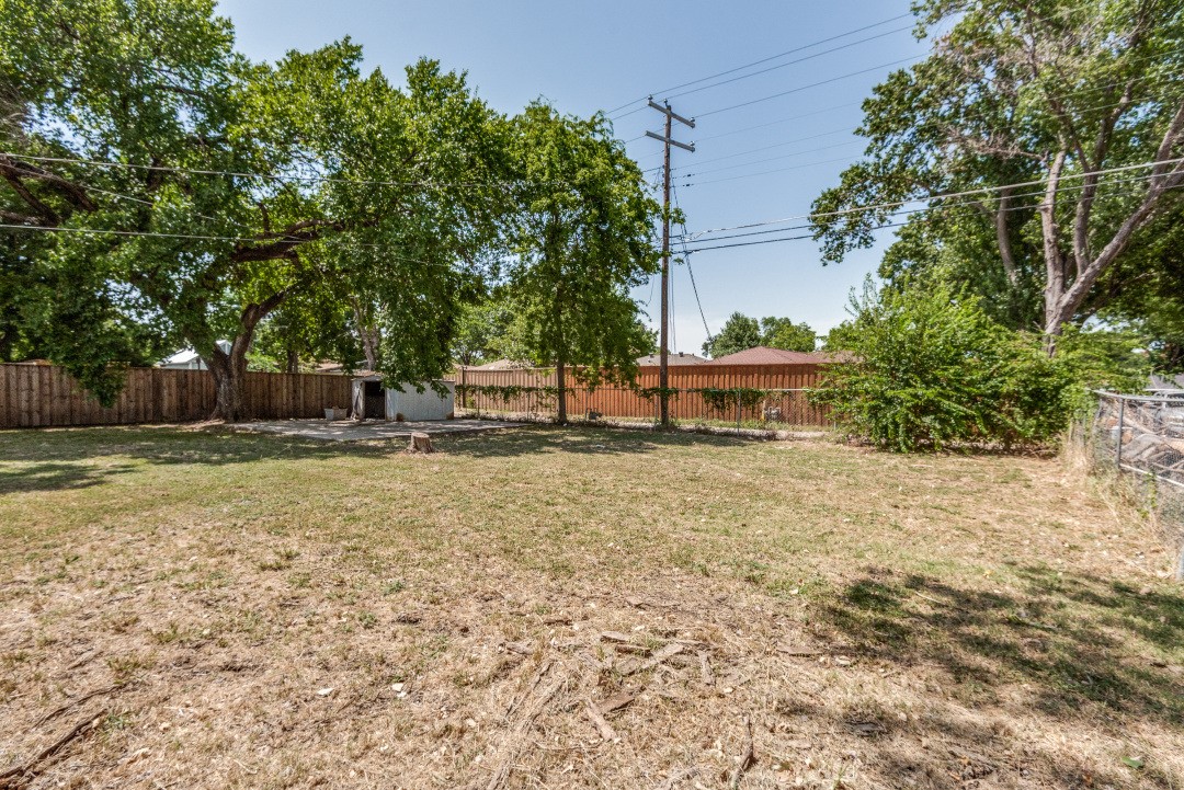 2505 Falls Drive Dallas TX 75211