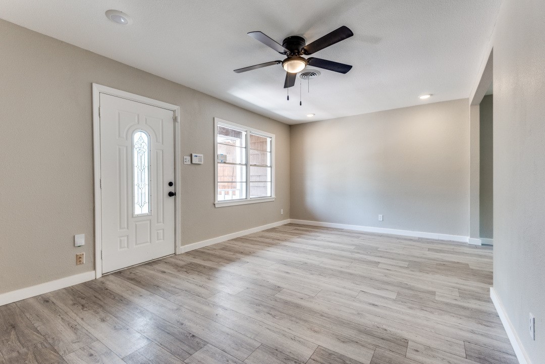 2505 Falls Drive Dallas TX 75211