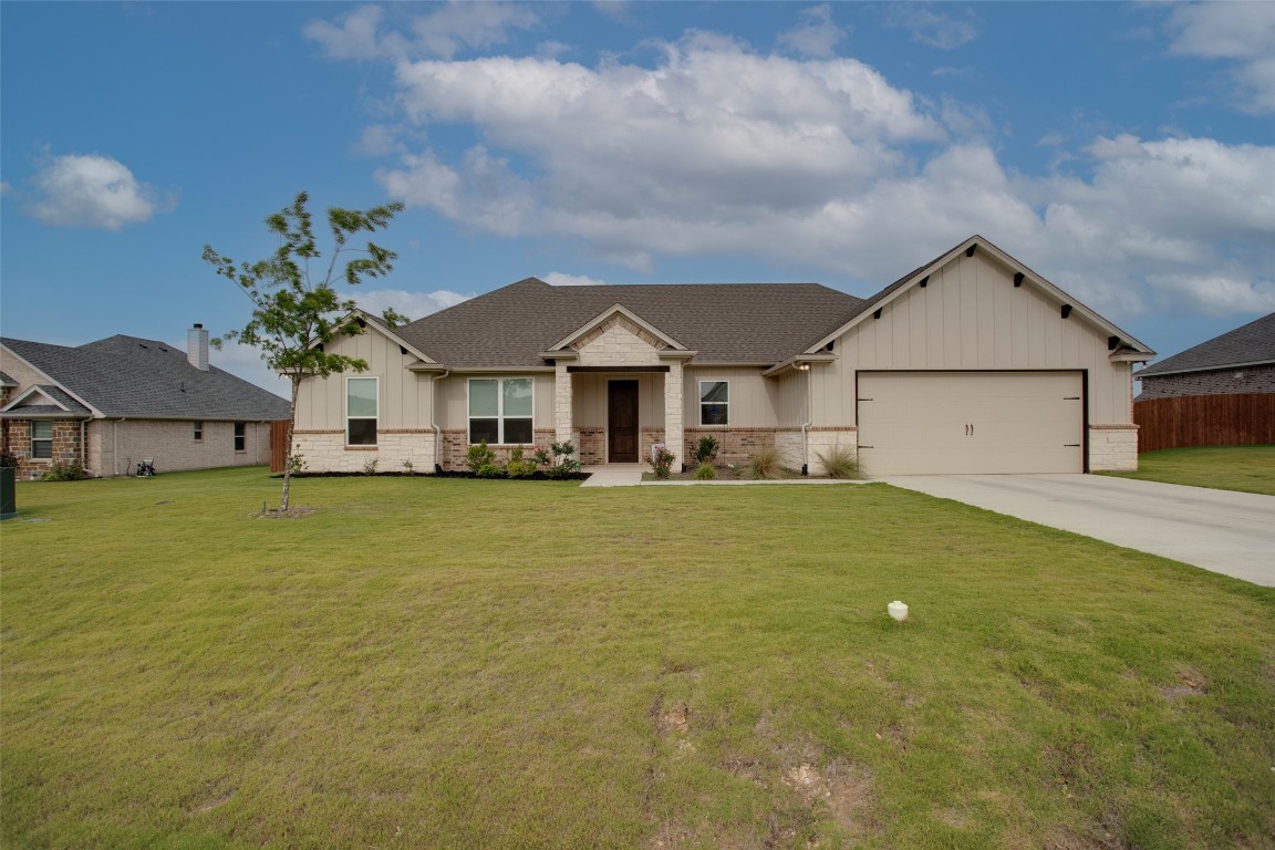 3018 Meandering Way Granbury TX 76049