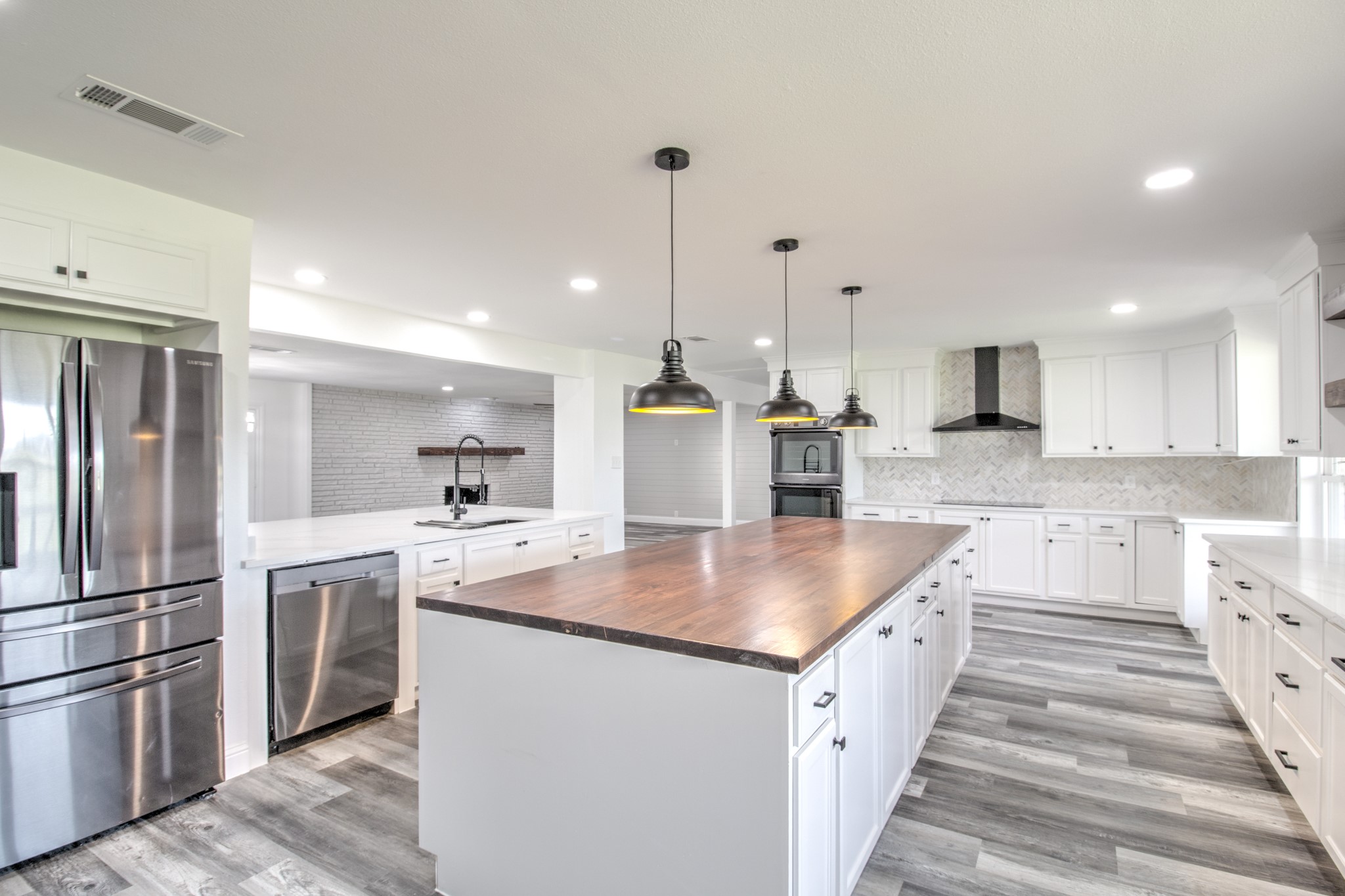 3884 E Lois Road Sanger TX 76266