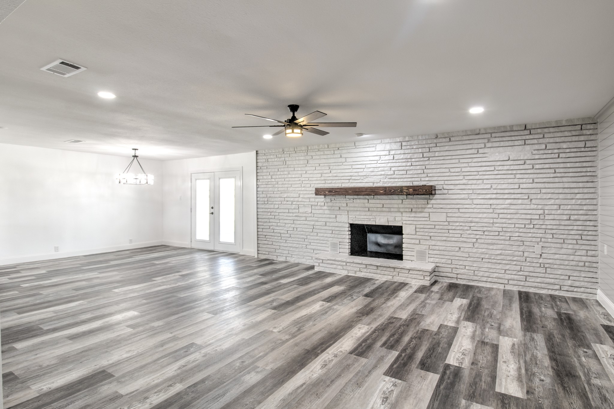 3884 E Lois Road Sanger TX 76266
