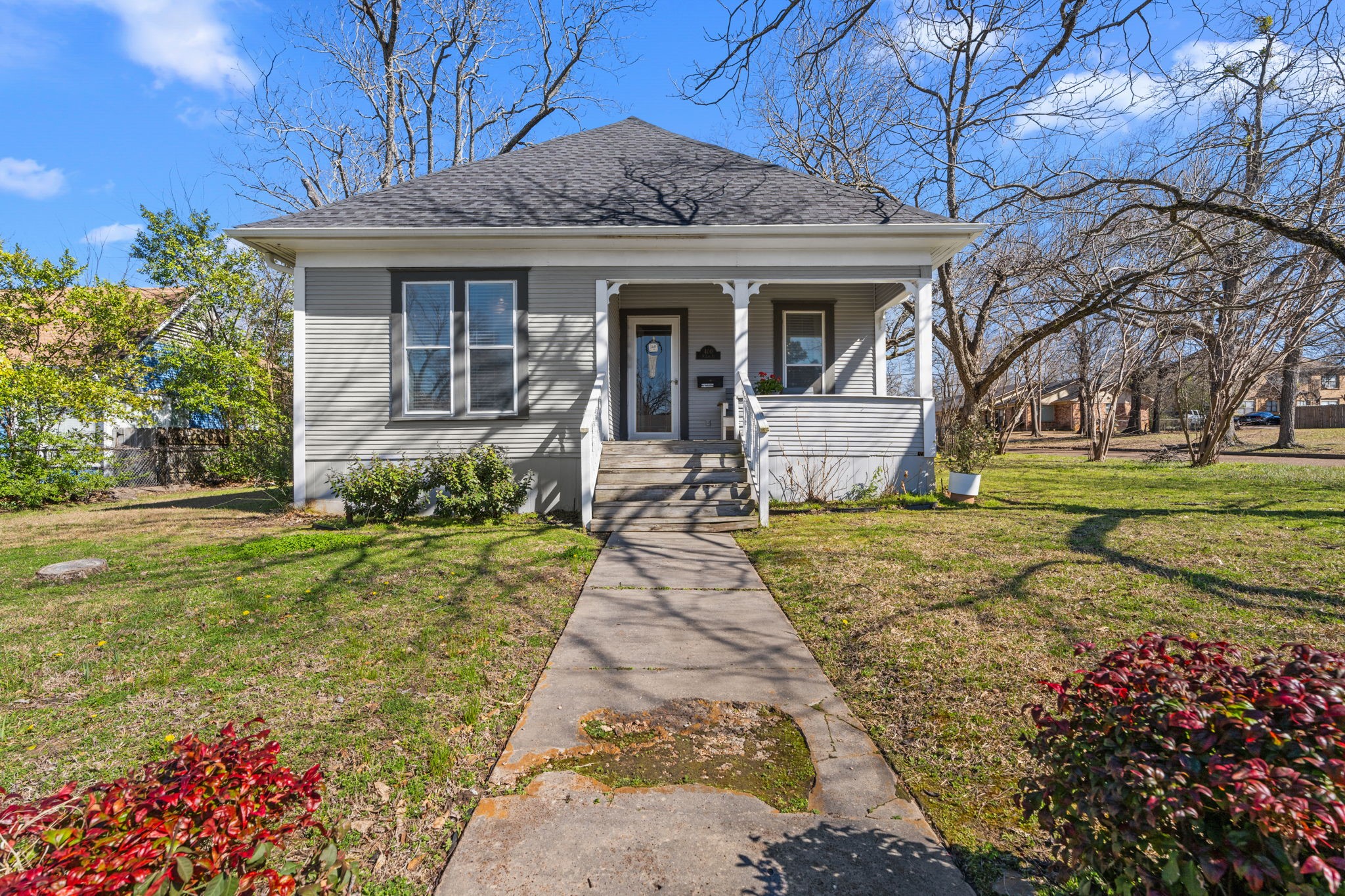 400 N Line Street Mineola TX 75773