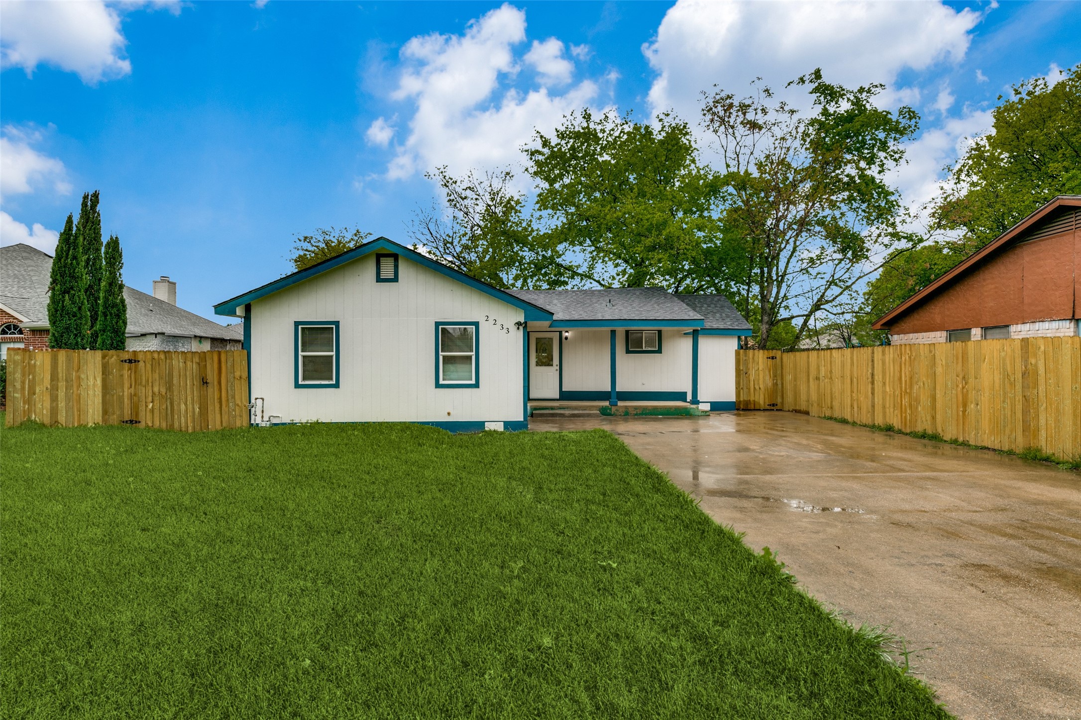 2233 Avenue C Grand Prairie TX 75051