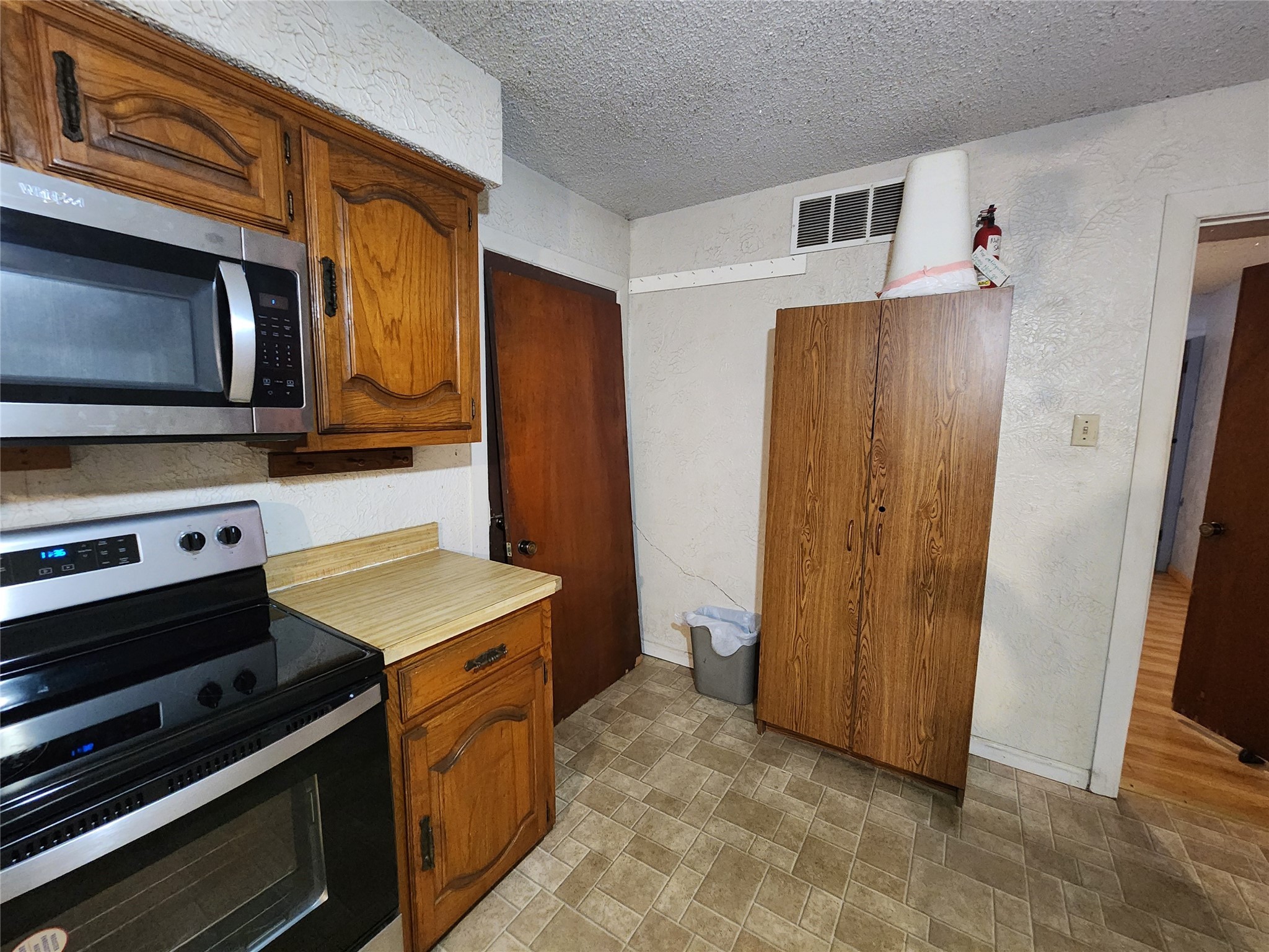 209 E 2nd Street Quinlan TX 75474