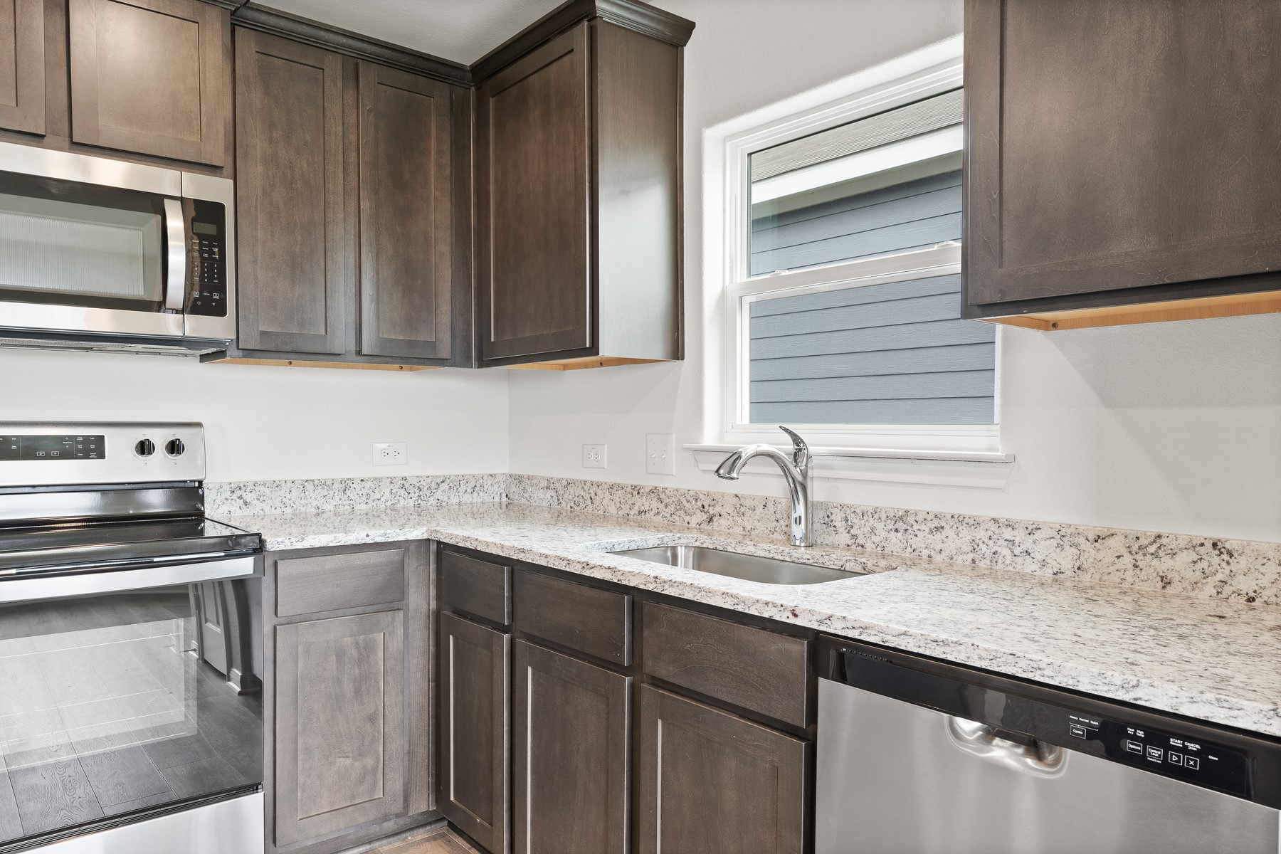 10016 Pilot Place Fort Worth TX 76131