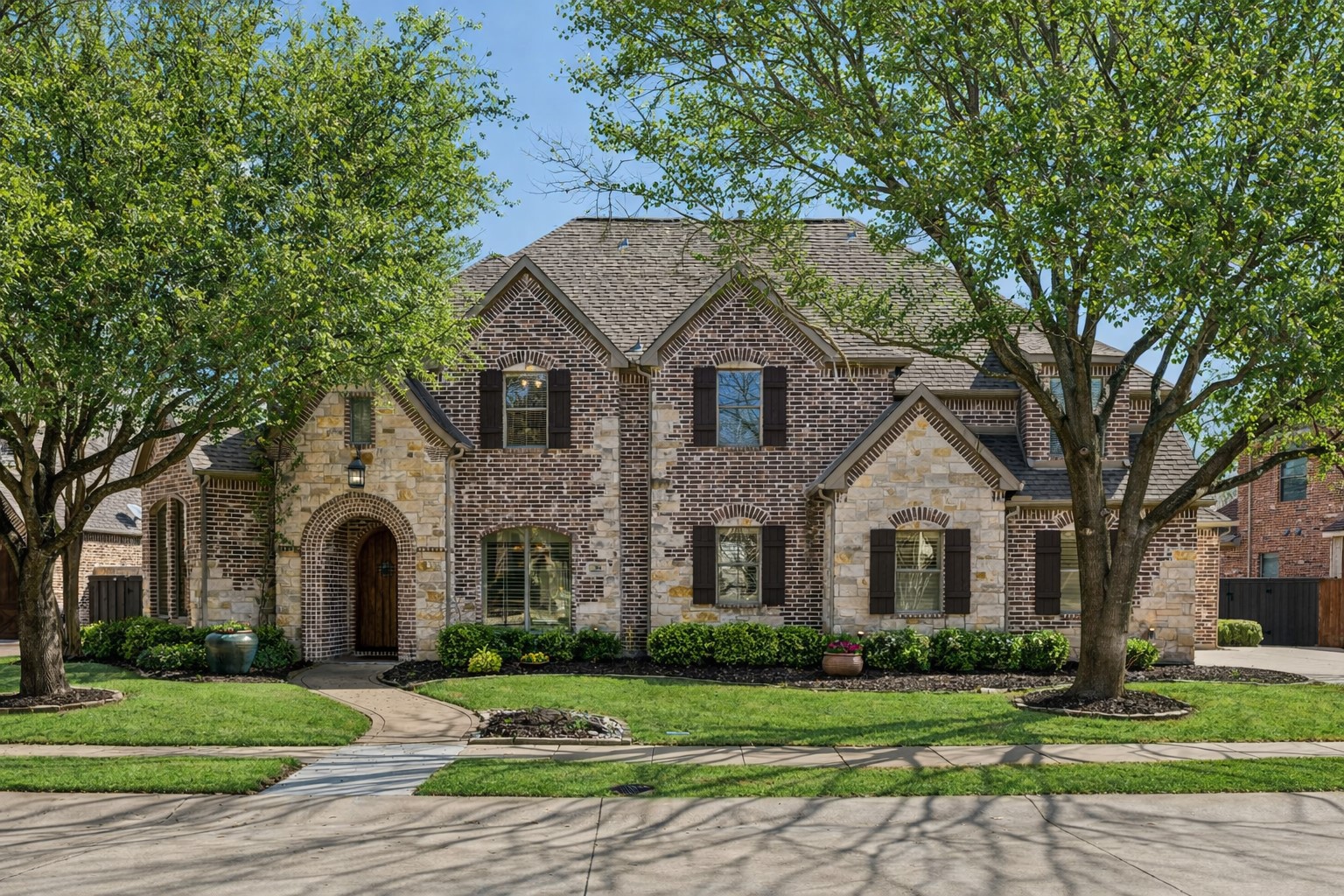 304 Haddington Lane Mckinney TX 75071