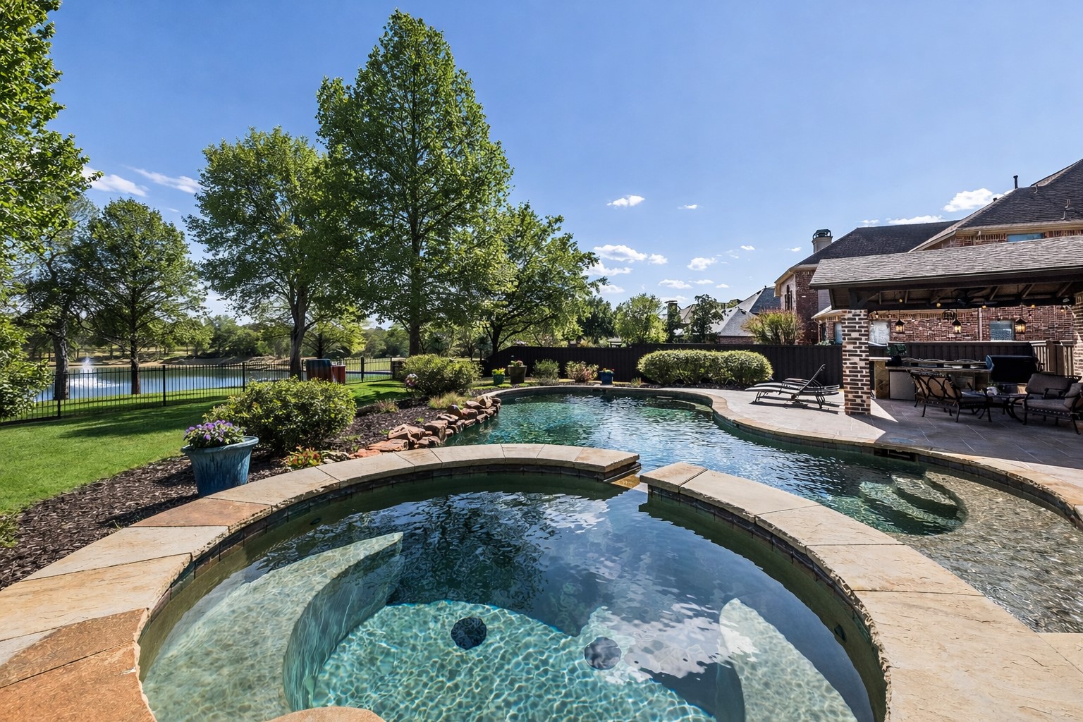 304 Haddington Lane Mckinney TX 75071