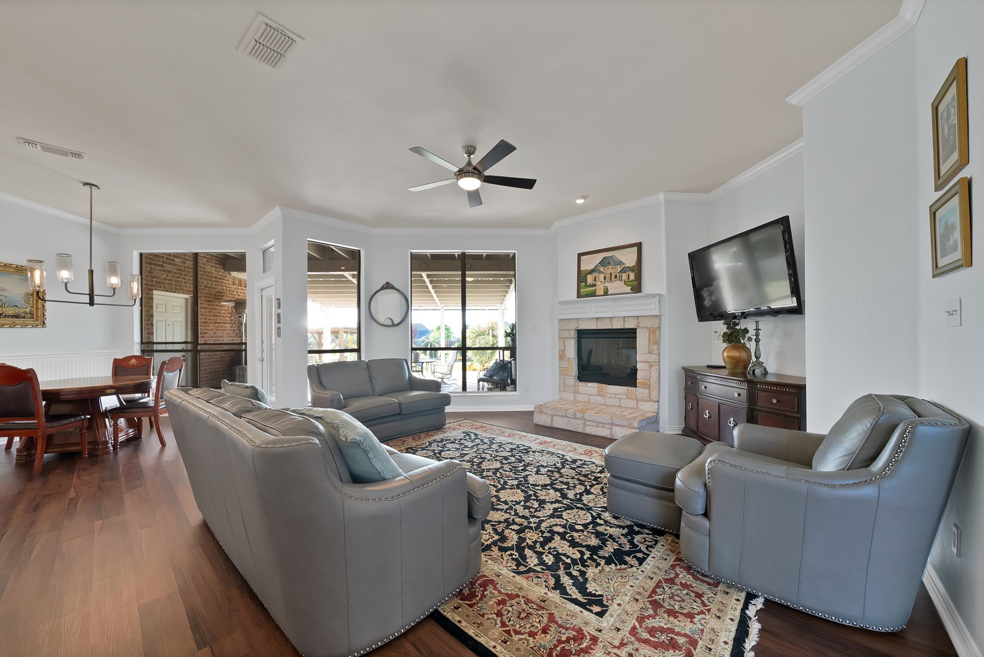 1611 Mustang Court Cedar Hill TX 75104