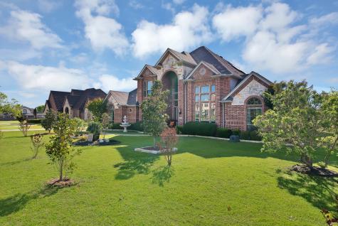 1611 Mustang Court Cedar Hill TX 75104