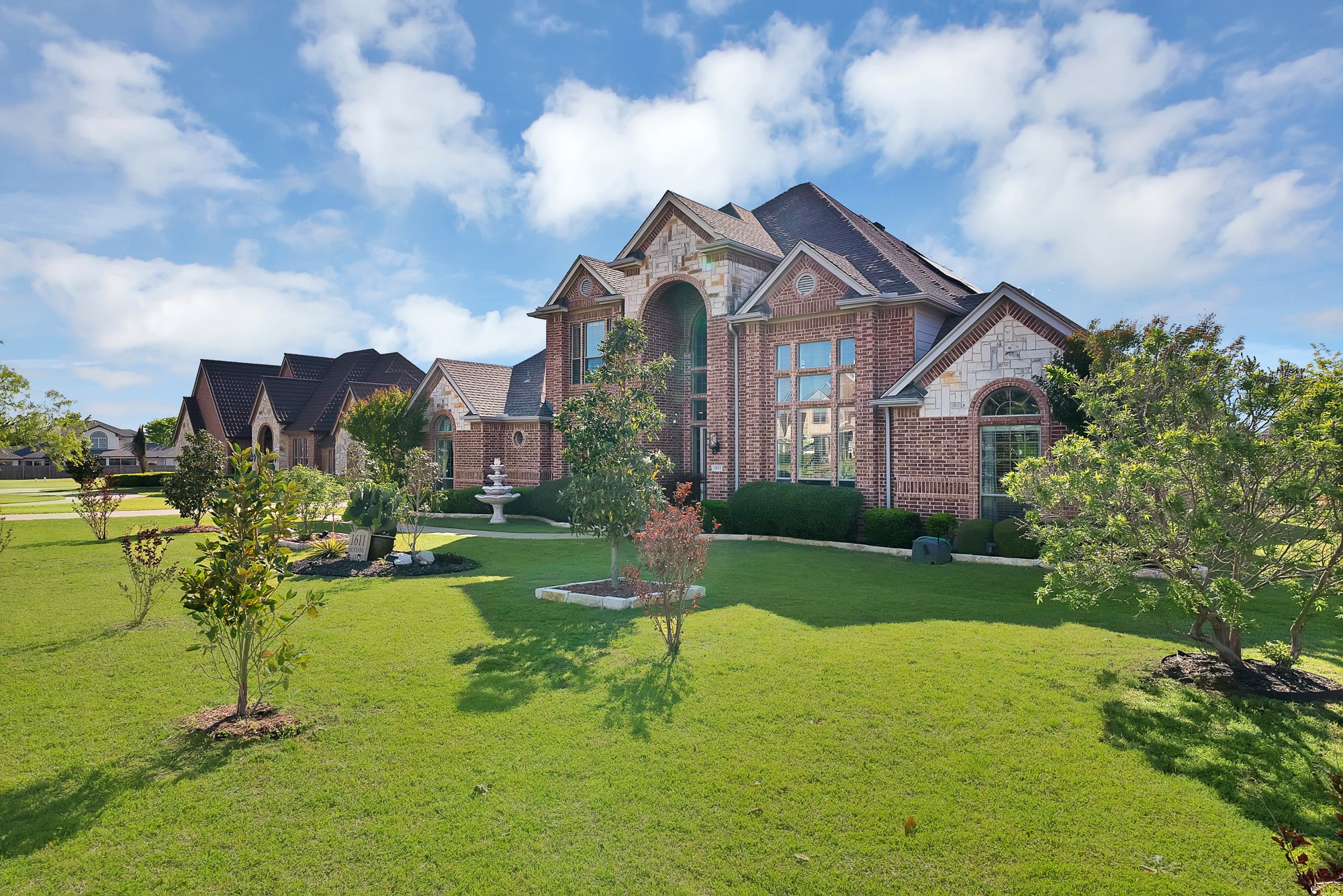 1611 Mustang Court Cedar Hill TX 75104