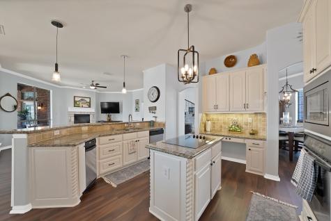 1611 Mustang Court Cedar Hill TX 75104