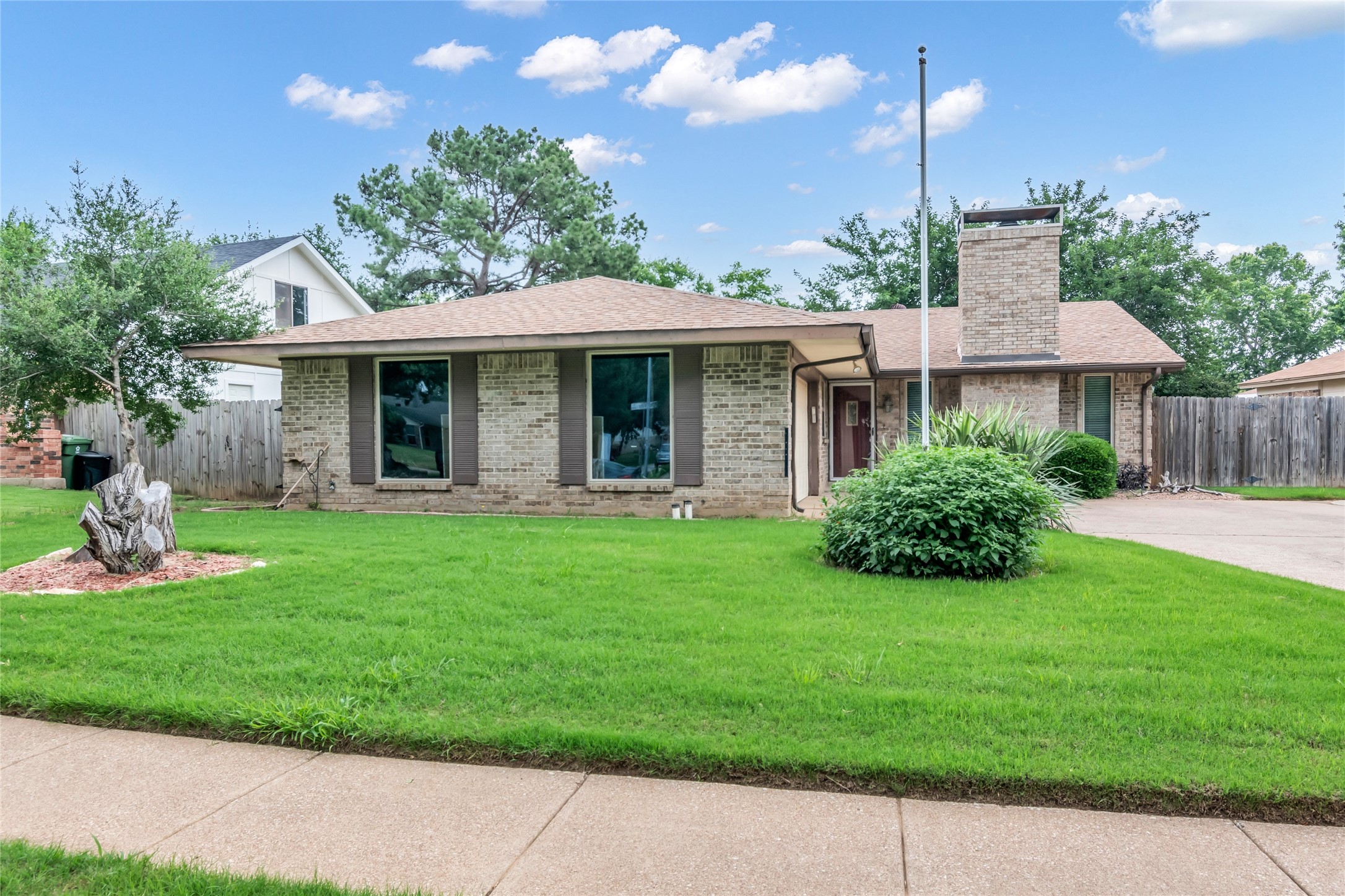 2940 Woodbridge Drive Bedford TX 76021
