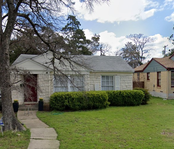 1334 Cedar Oaks Boulevard Dallas TX 75216