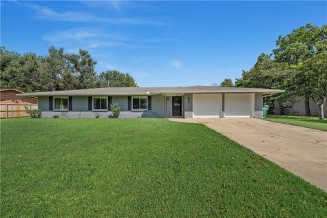 707 W Elizabeth Drive Robinson TX 76706