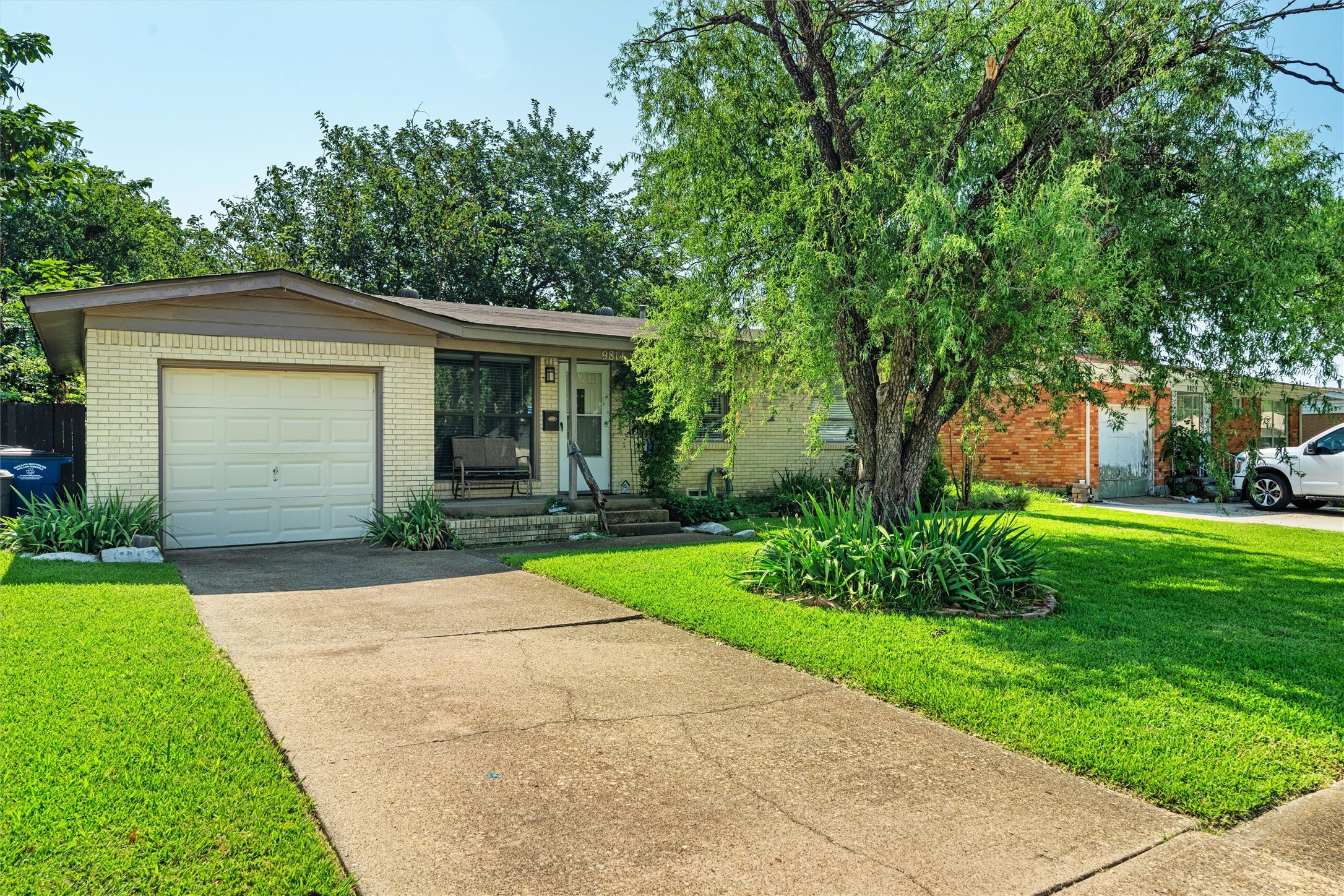 9814 San Lea Drive Dallas TX 75228