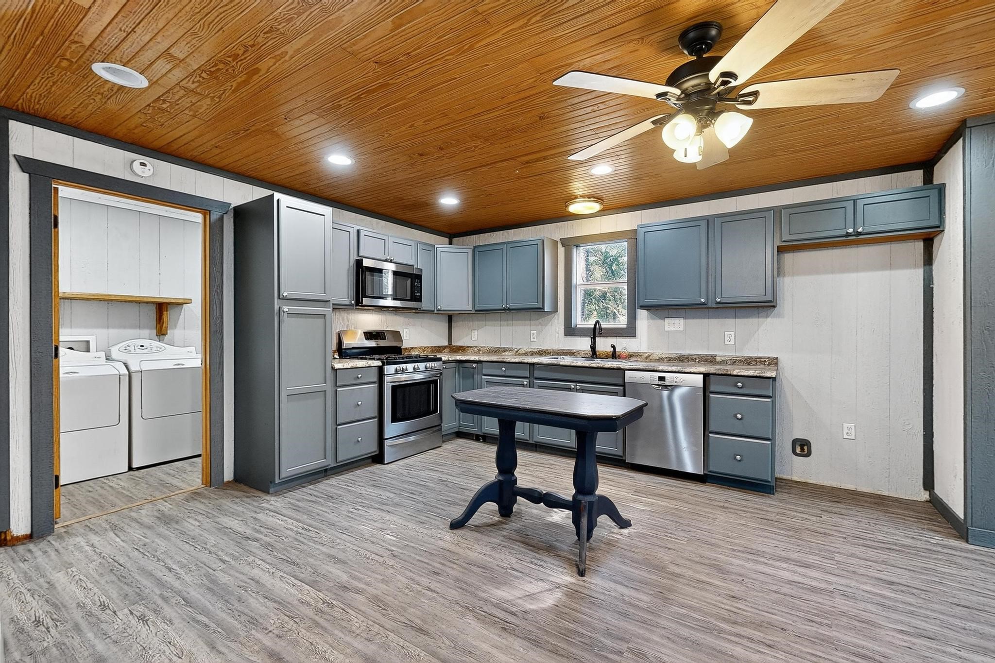 13420 County Road 2858 Eustace TX 75124