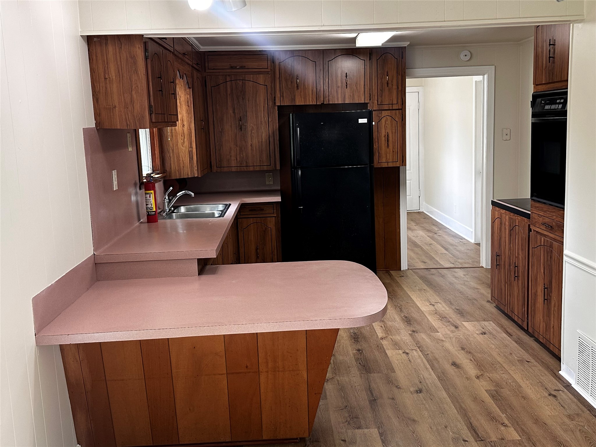 379 S Center Street Gladewater TX 75647