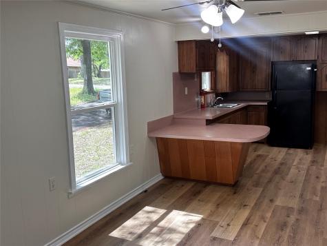 379 S Center Street Gladewater TX 75647