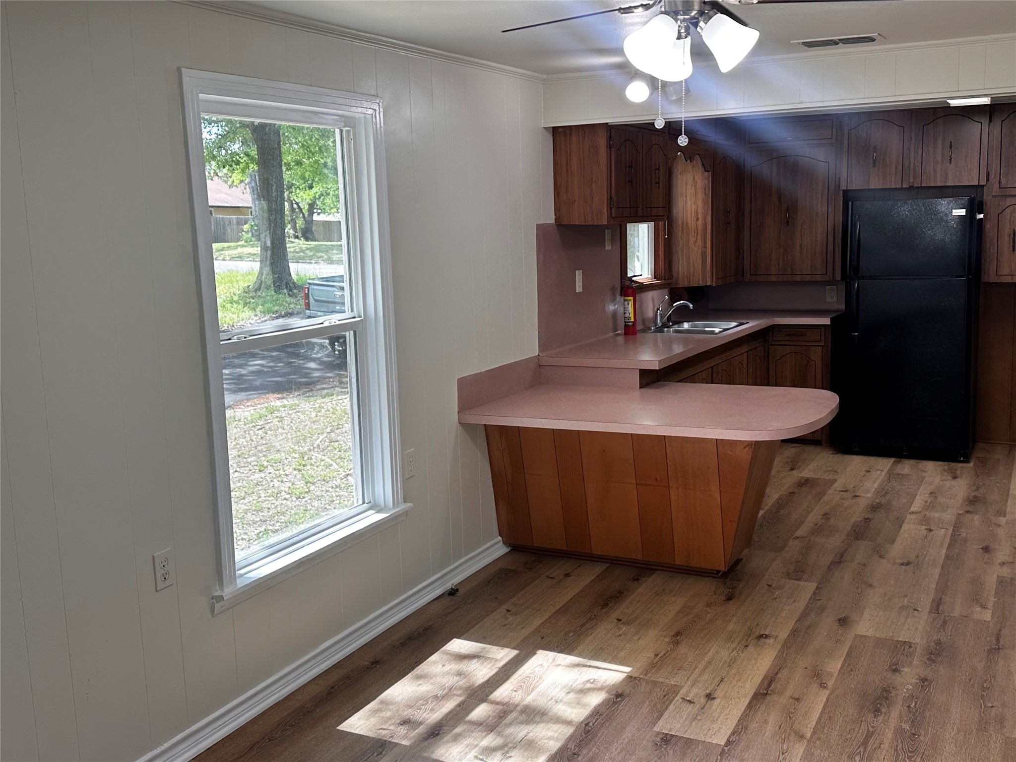 379 S Center Street Gladewater TX 75647