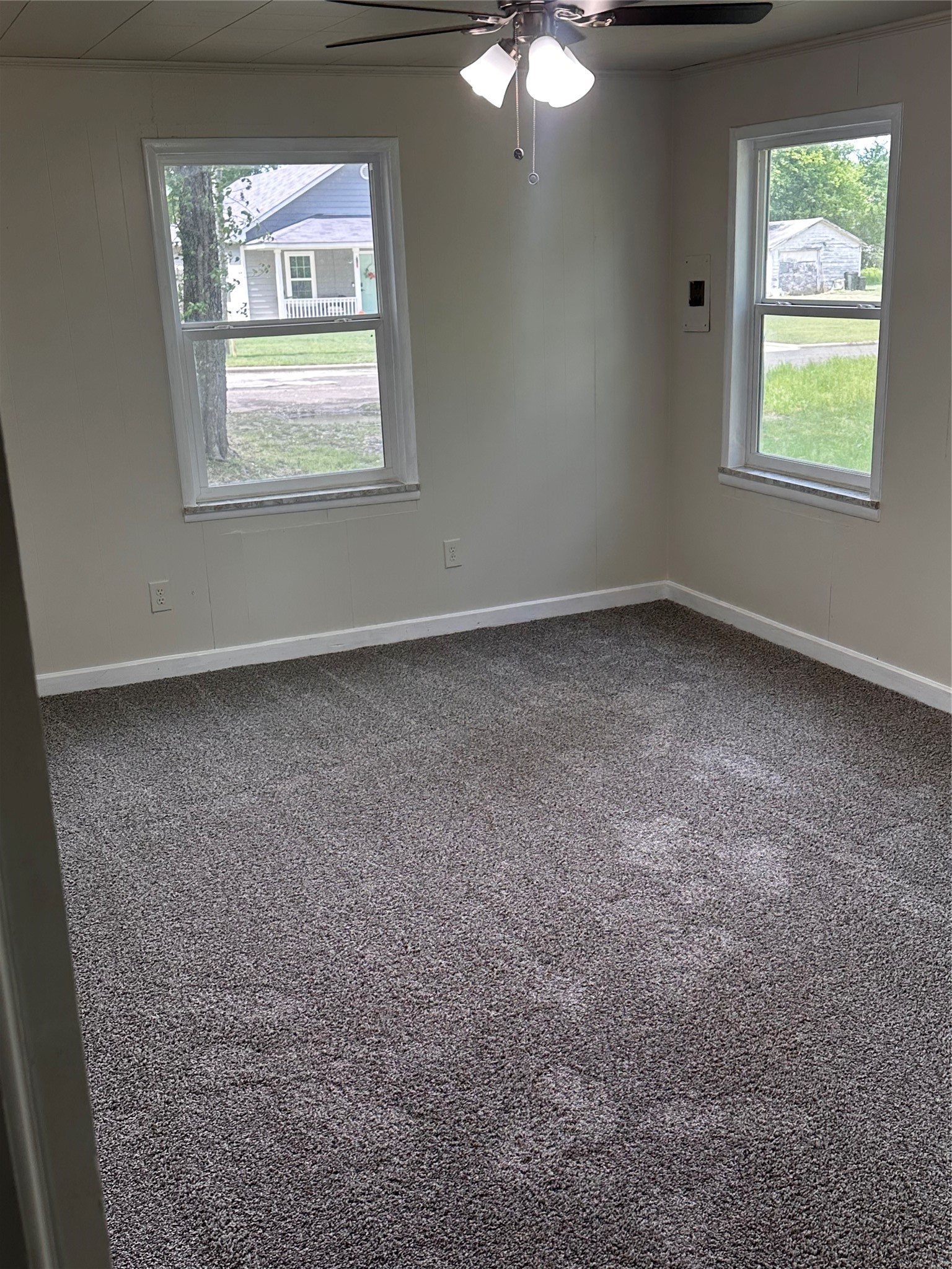 379 S Center Street Gladewater TX 75647