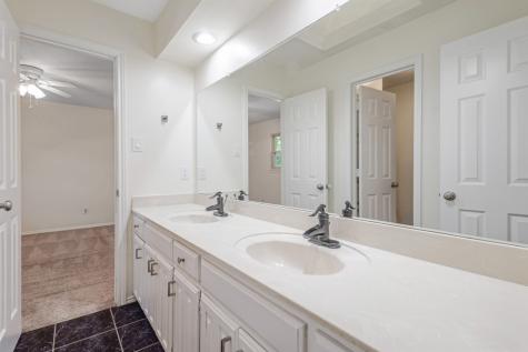 3917 Laurel Lane Bedford TX 76021
