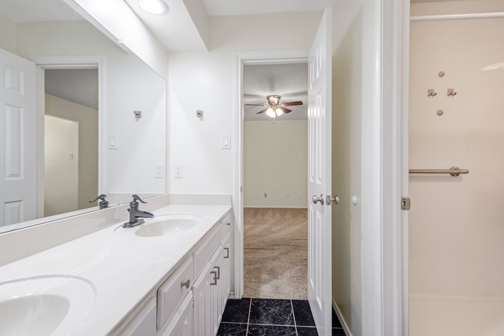 3917 Laurel Lane Bedford TX 76021