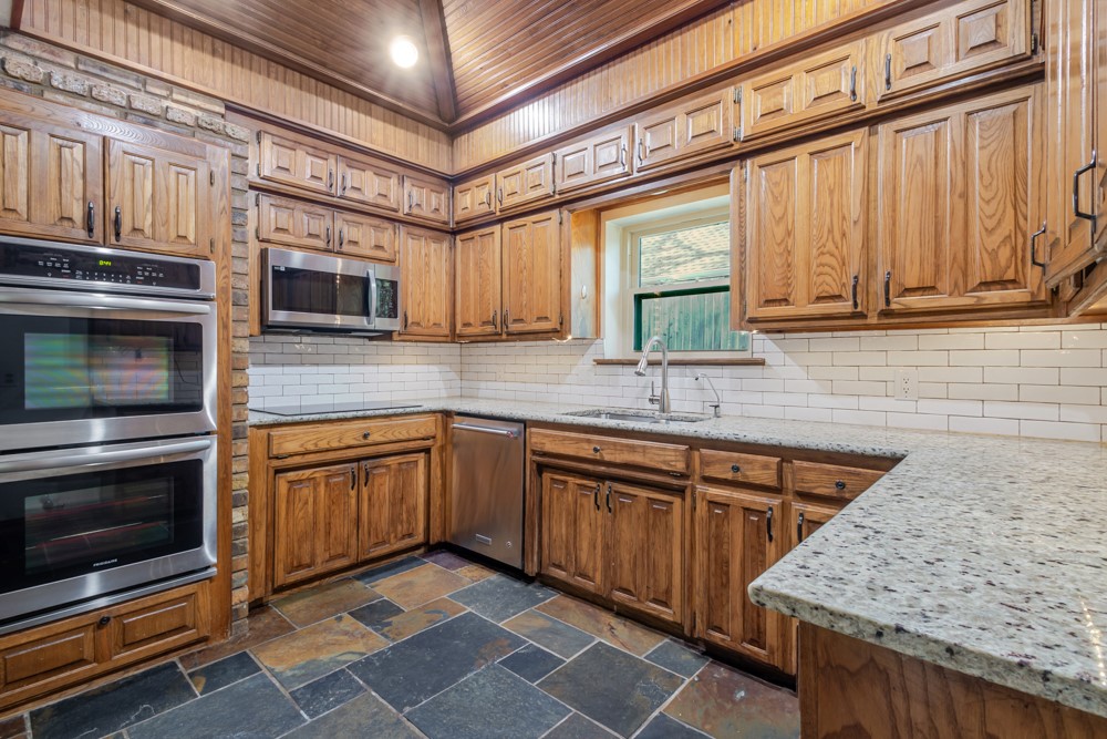 3917 Laurel Lane Bedford TX 76021