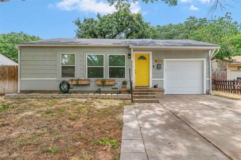 2921 Eastridge Drive Haltom City TX 76117