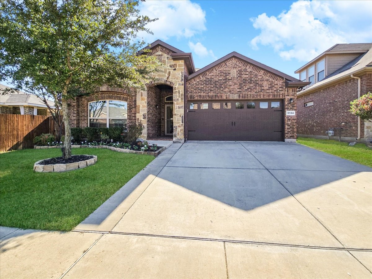 5104 Glen Meadow Drive Arlington TX 76001