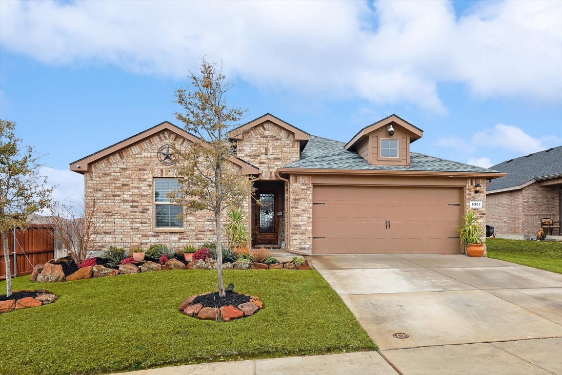 9301 Hill Topper Trail Fort Worth TX 76131