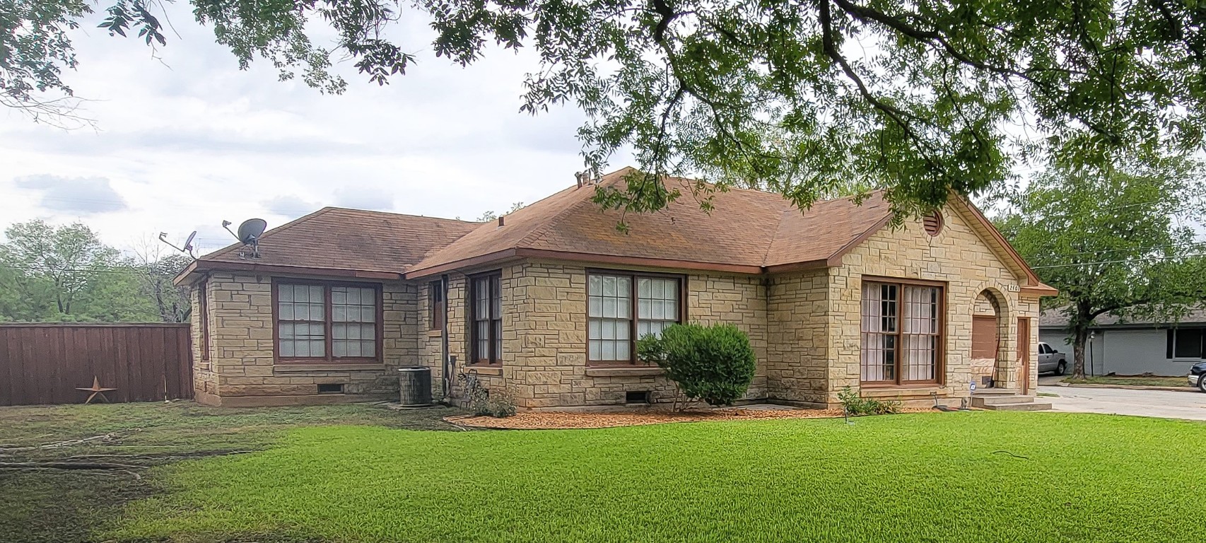 2401 Elizabeth Drive Brownwood TX 76801