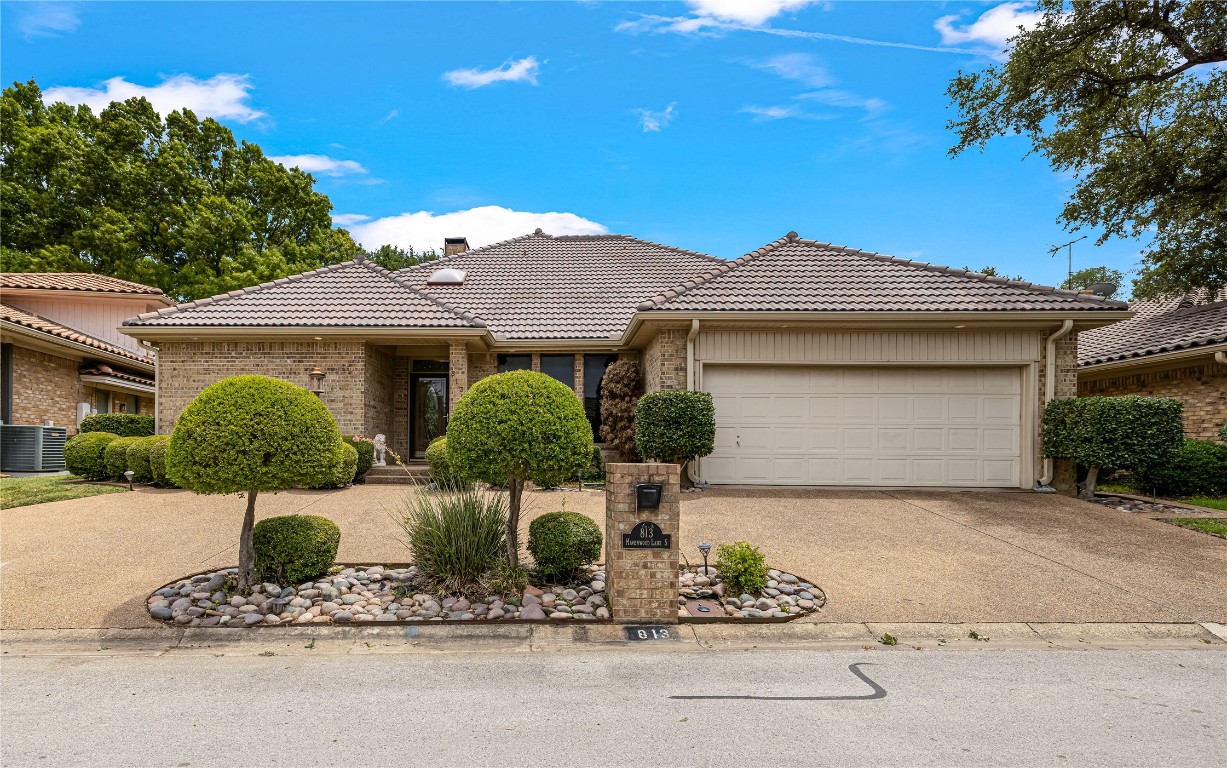 813 Havenwood Lane S Fort Worth TX 76112