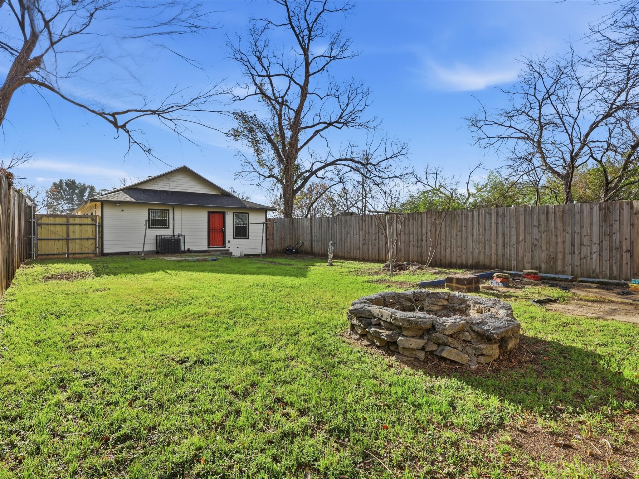 1309 Pennsylvania Avenue Dallas TX 75215
