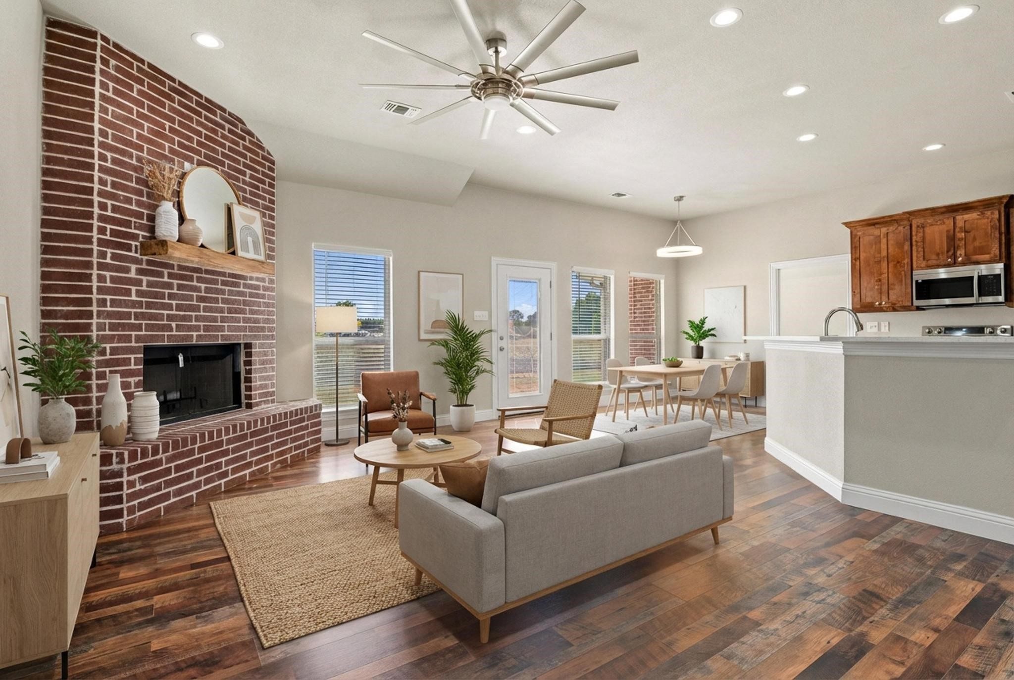 899 W Cardinal Street Ector TX 75439