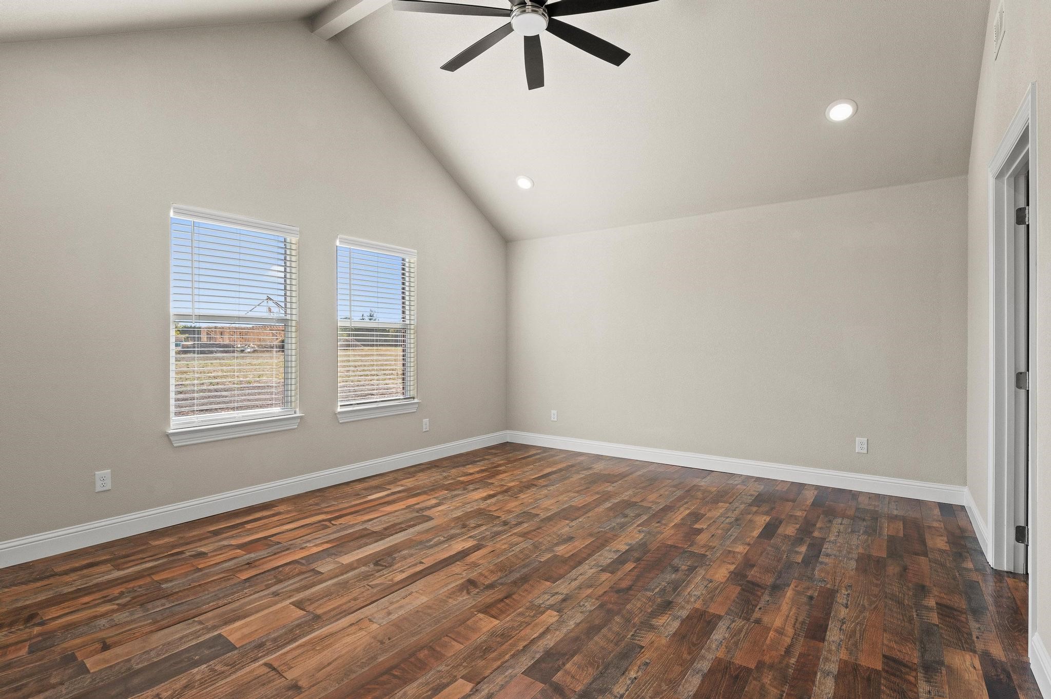 899 W Cardinal Street Ector TX 75439