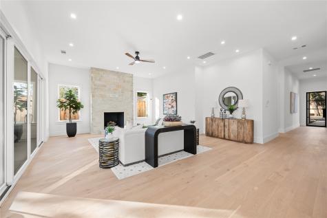 4426 Bonham Street Dallas TX 75229