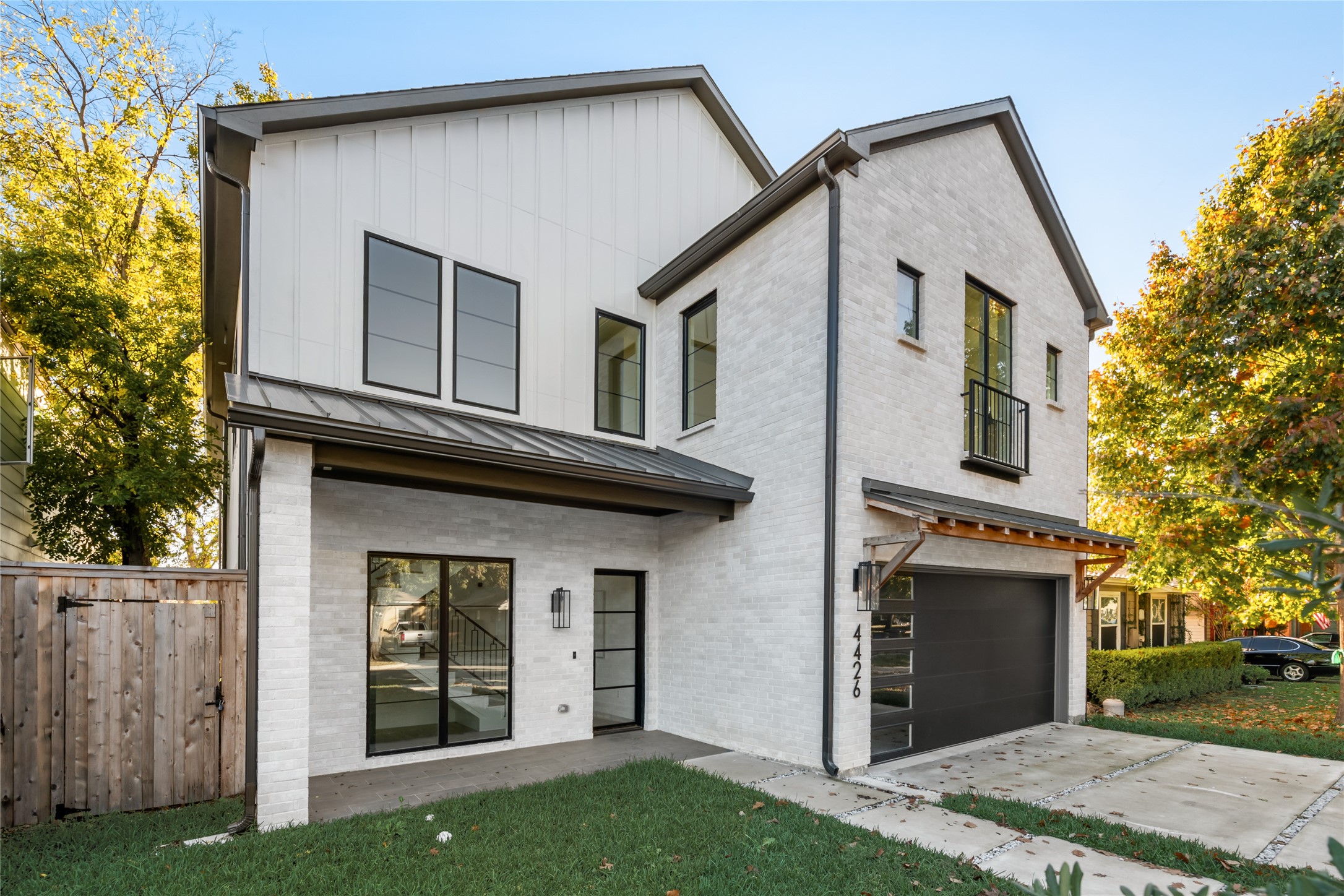 4426 Bonham Street Dallas TX 75229