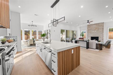 4426 Bonham Street Dallas TX 75229