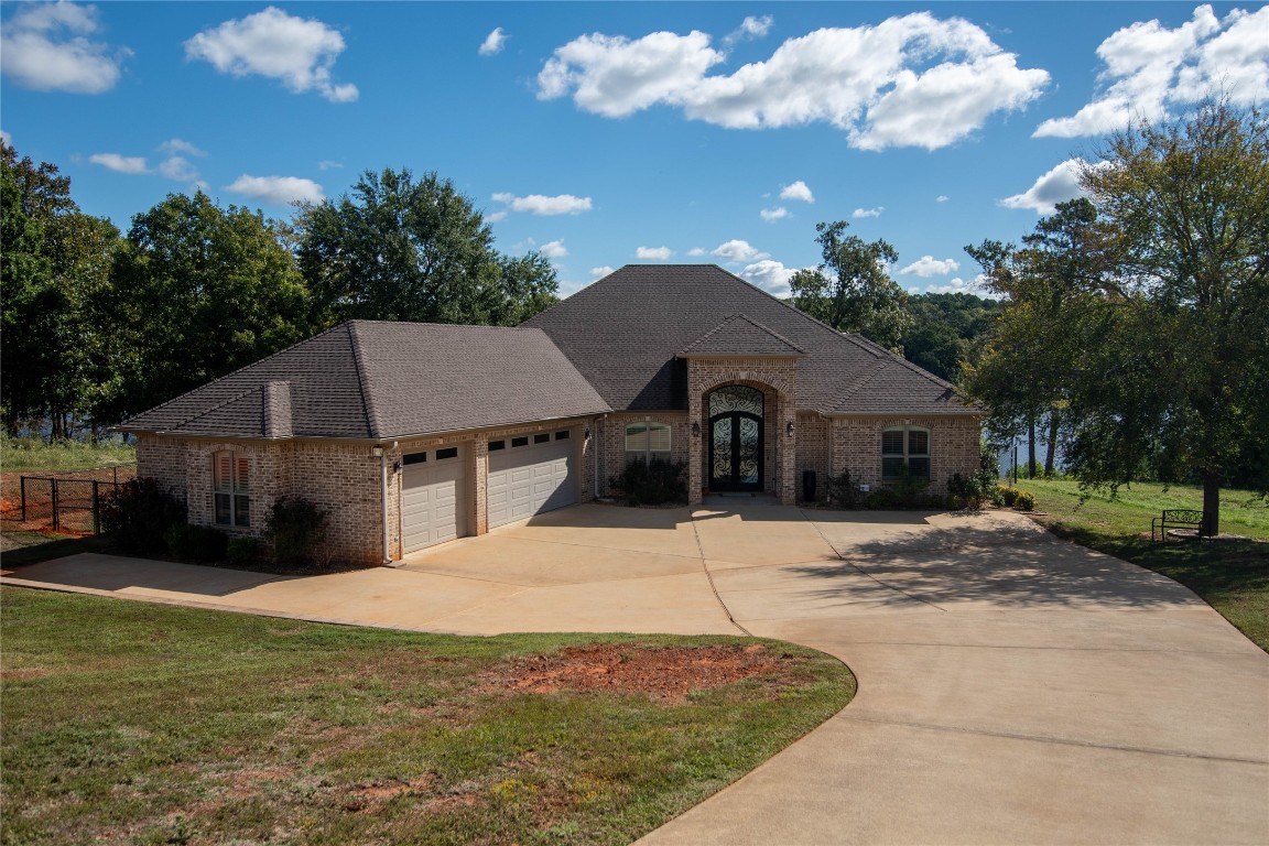 157 Springlake Drive Gladewater TX 75647