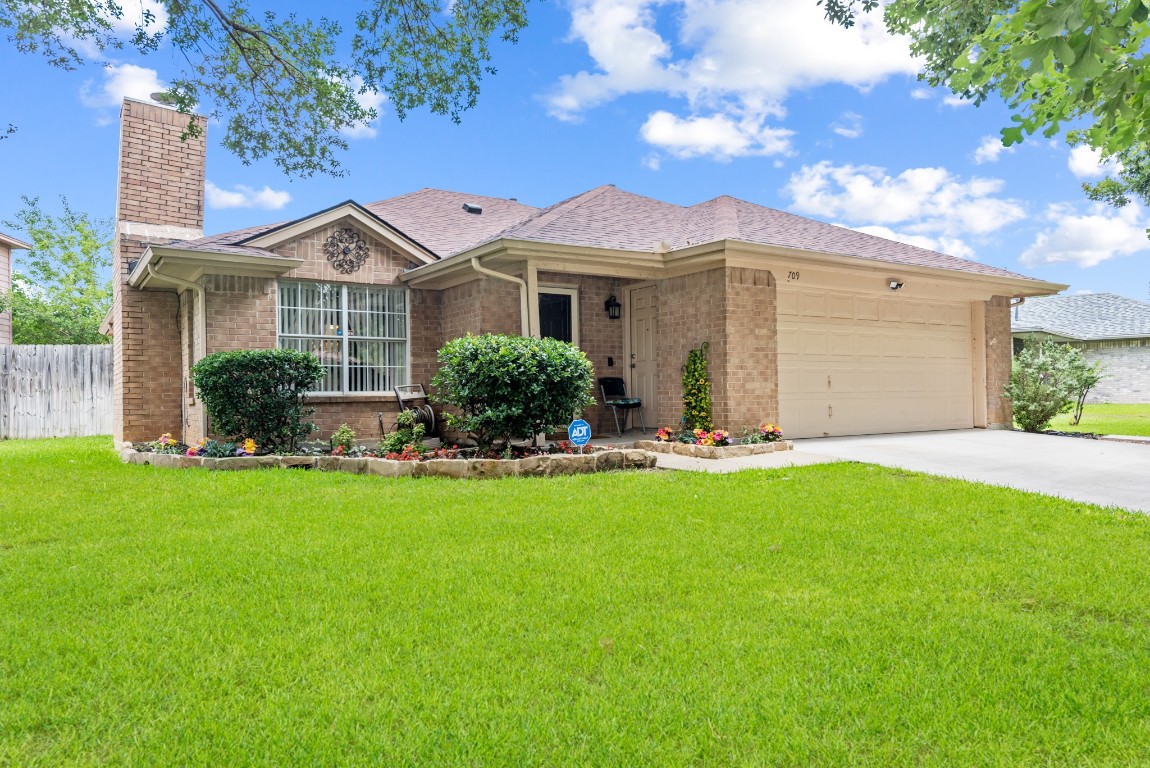 709 Stonebrooke Drive Burleson TX 76028