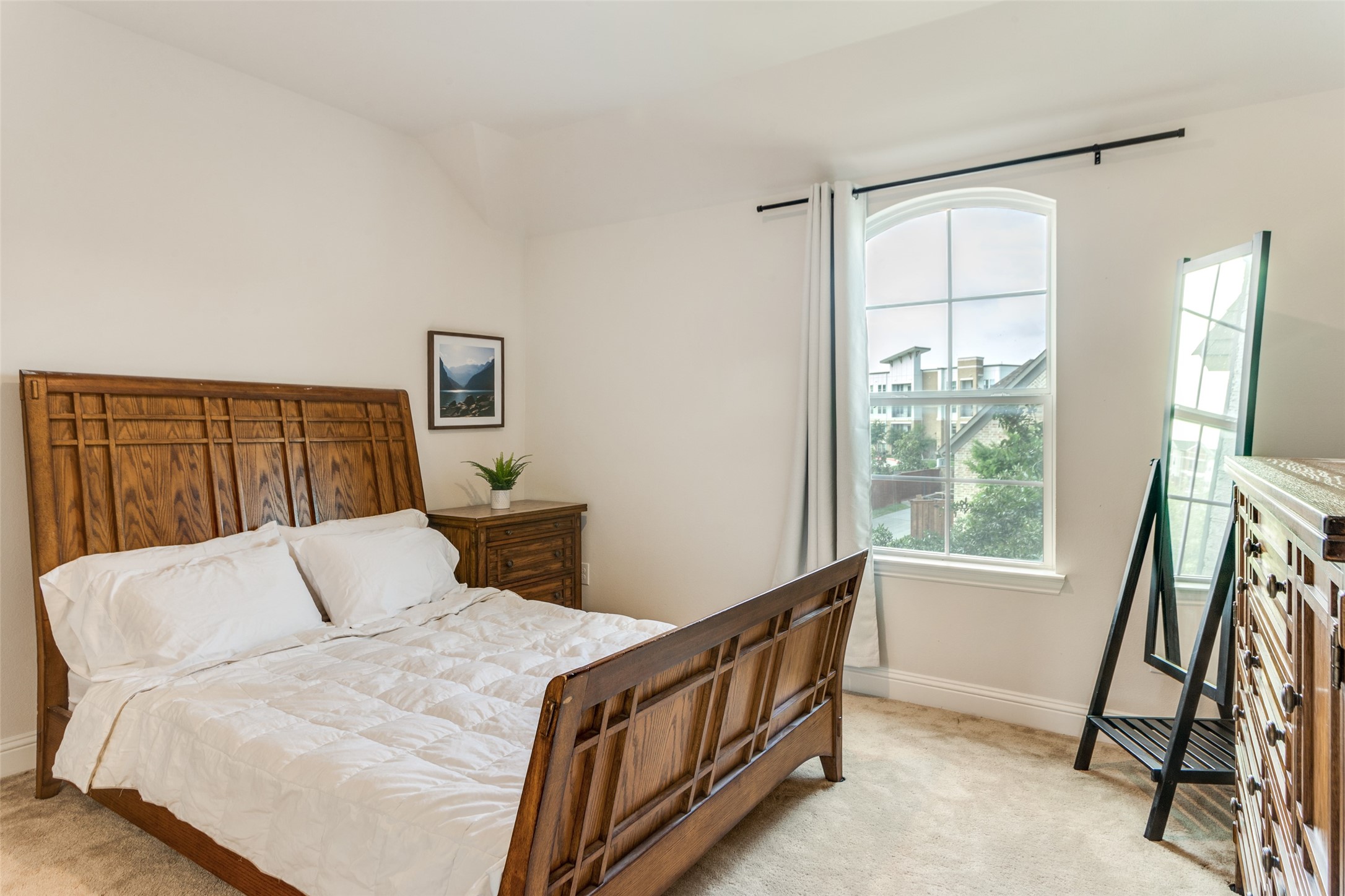 1785 Bramshaw Trail Farmers Branch TX 75234